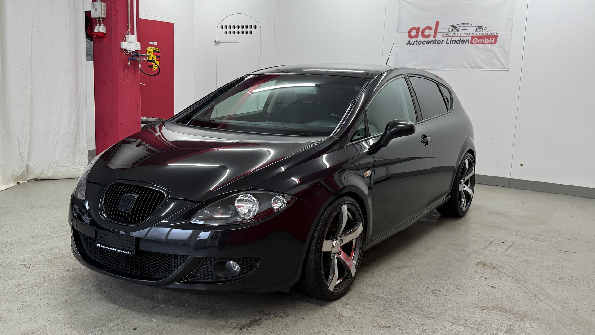 SEAT Leon 2.0 TSI FR, CH Fahrzeug, HAGELSCHADEN, Servicegepflegt, FR, Klima, 200PS, DAB, BT, USB, u.v.m-image-9