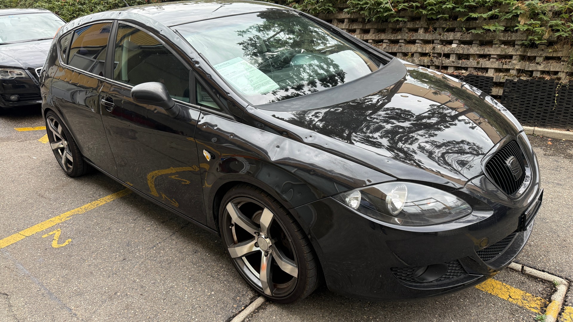 SEAT Leon 2.0 TSI FR, CH Fahrzeug, HAGELSCHADEN, Servicegepflegt, FR, Klima, 200PS, DAB, BT, USB, u.v.m-showroom-element-1