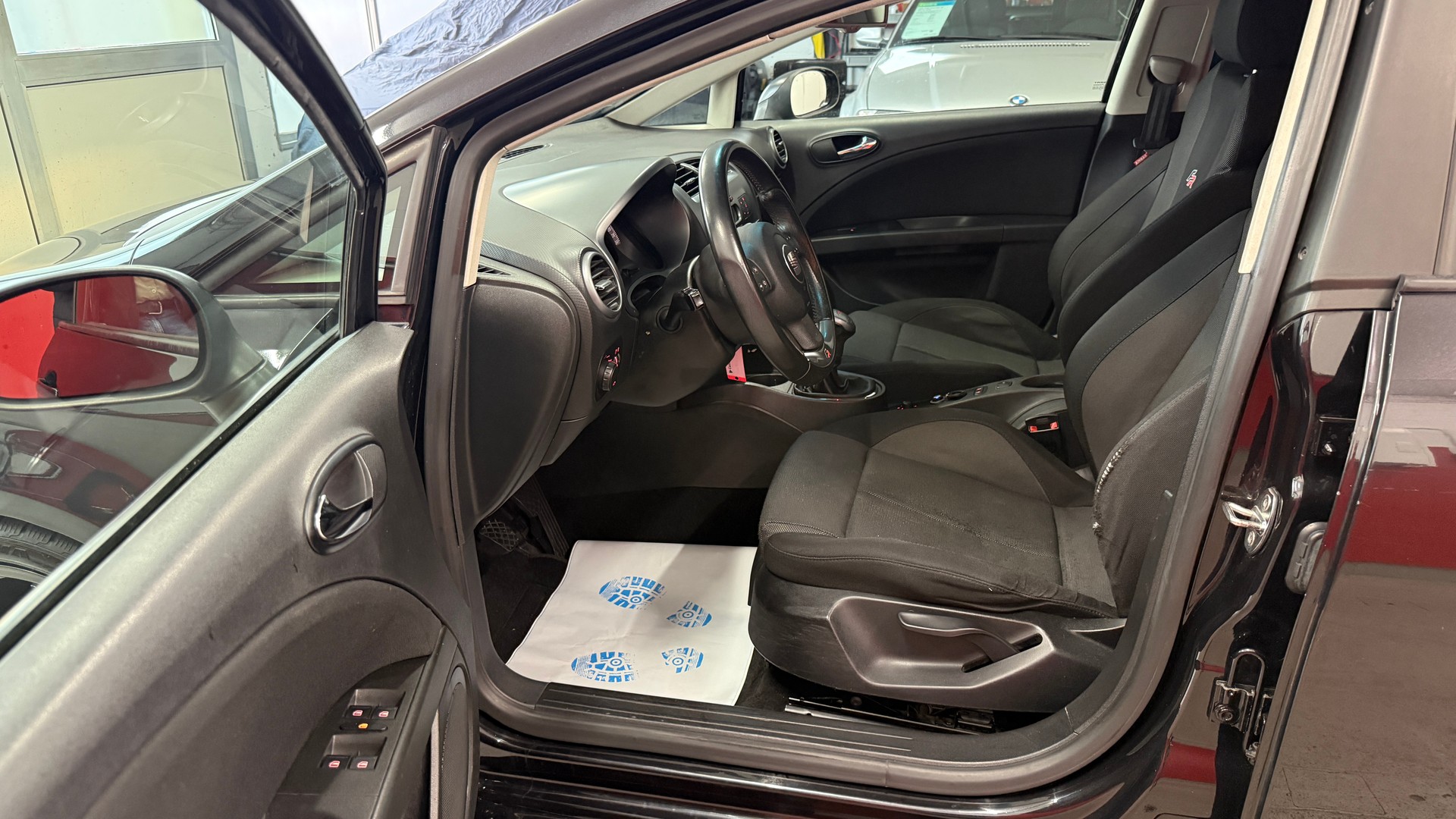 SEAT Leon 2.0 TSI FR, CH Fahrzeug, HAGELSCHADEN, Servicegepflegt, FR, Klima, 200PS, DAB, BT, USB, u.v.m-image-22