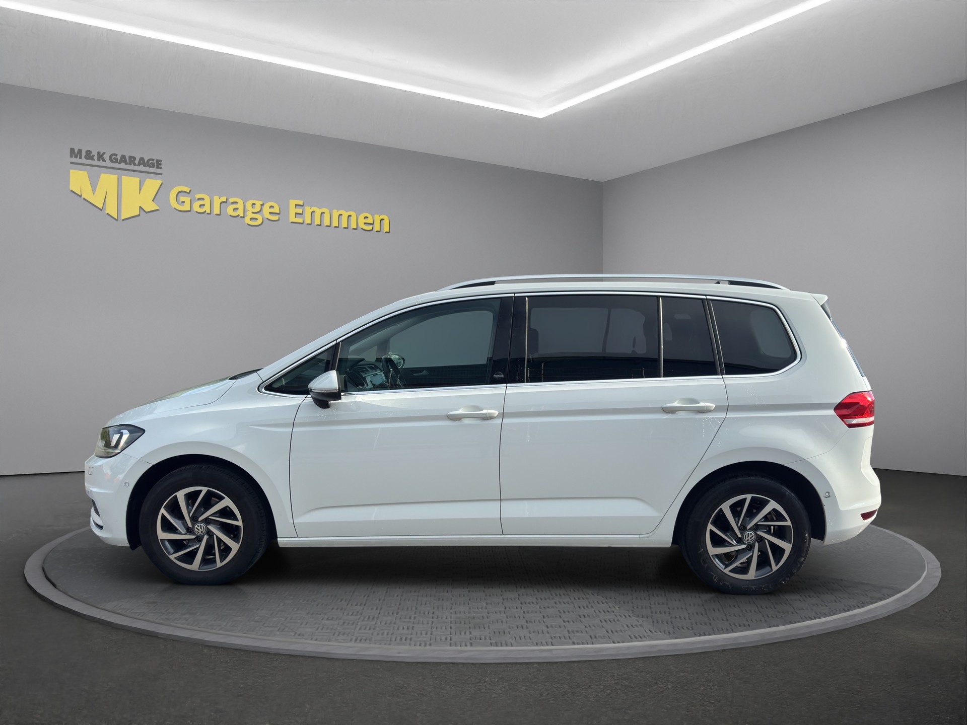 VW Touran 1.4 TSI BlueMotion Technology Sound DSG-showroom-element-1