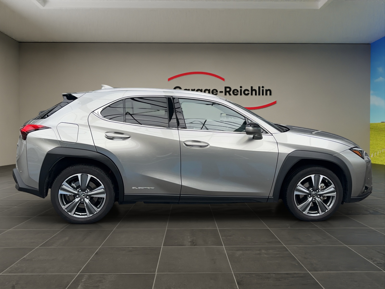 LEXUS UX 300e Excellence-image-5