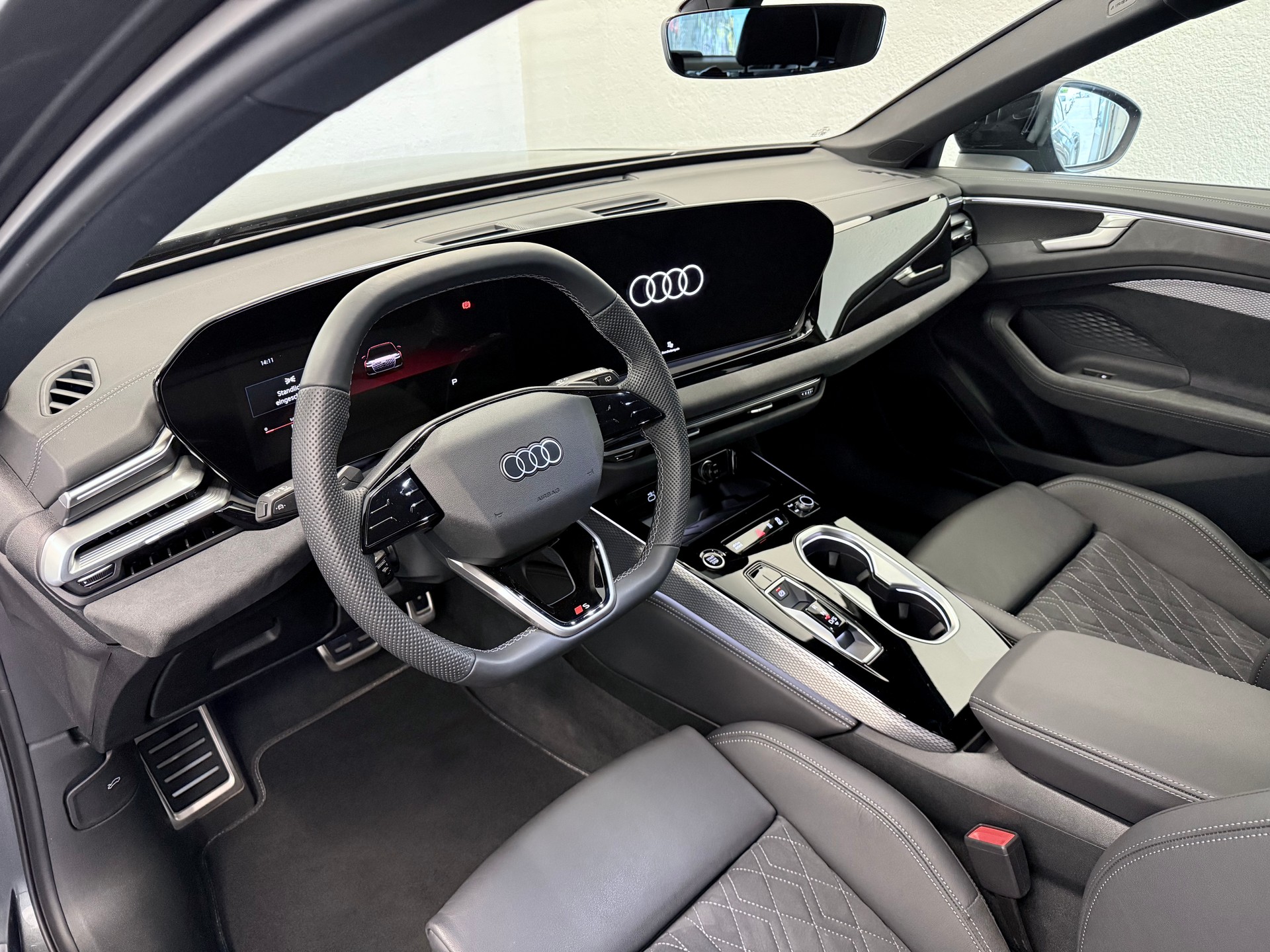 AUDI A6 Avant 40 TDI S line quattro S-tronic-image-16