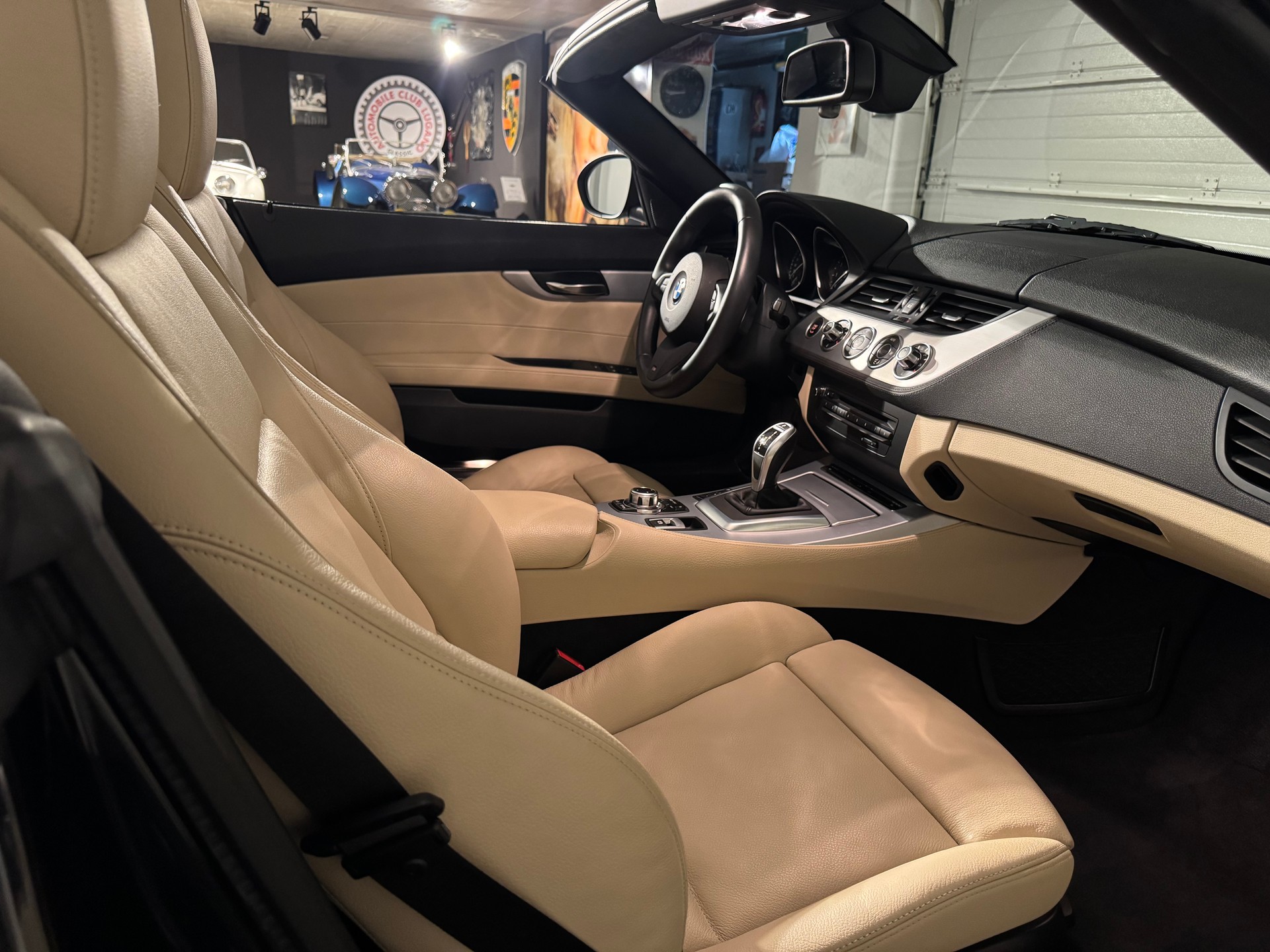 BMW Z4 sDrive20i Steptronic-image-21