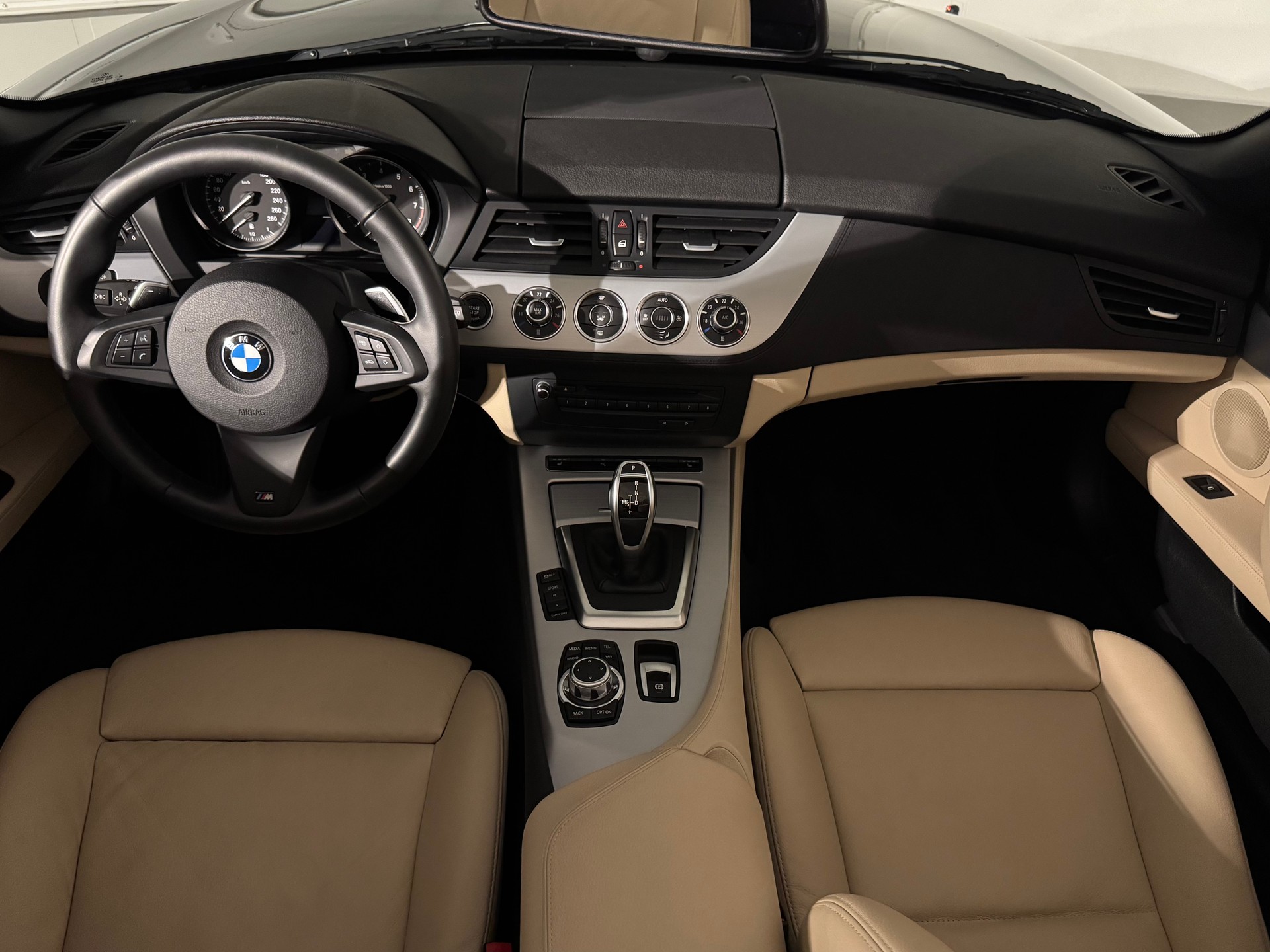 BMW Z4 sDrive20i Steptronic-image-17