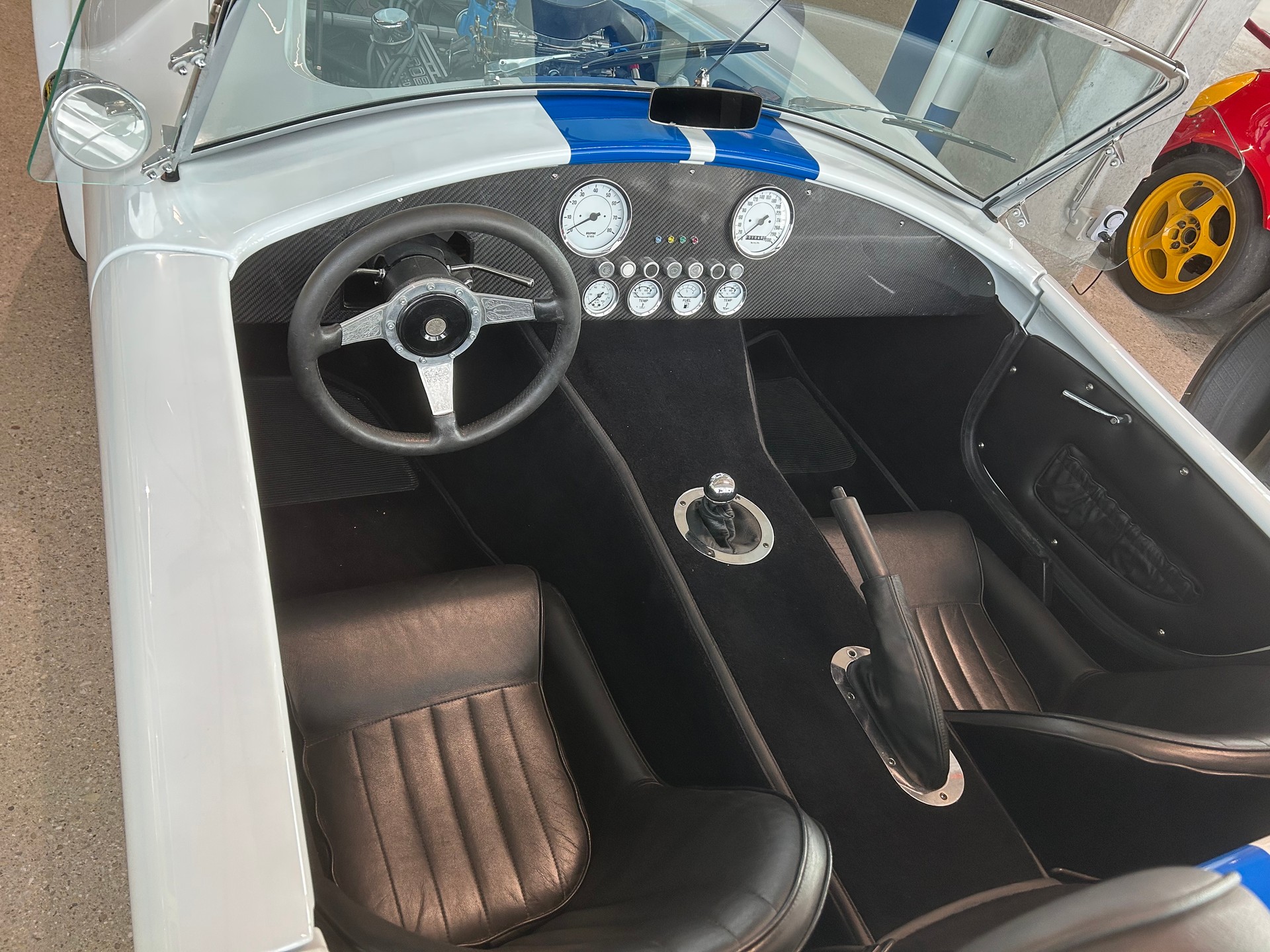 AC replica ab mfk-image-3