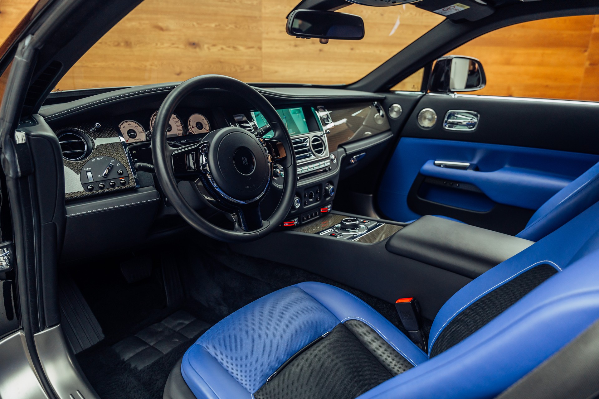 ROLLS-ROYCE Wraith Black Badge 6.6 V12 Facelift-image-5