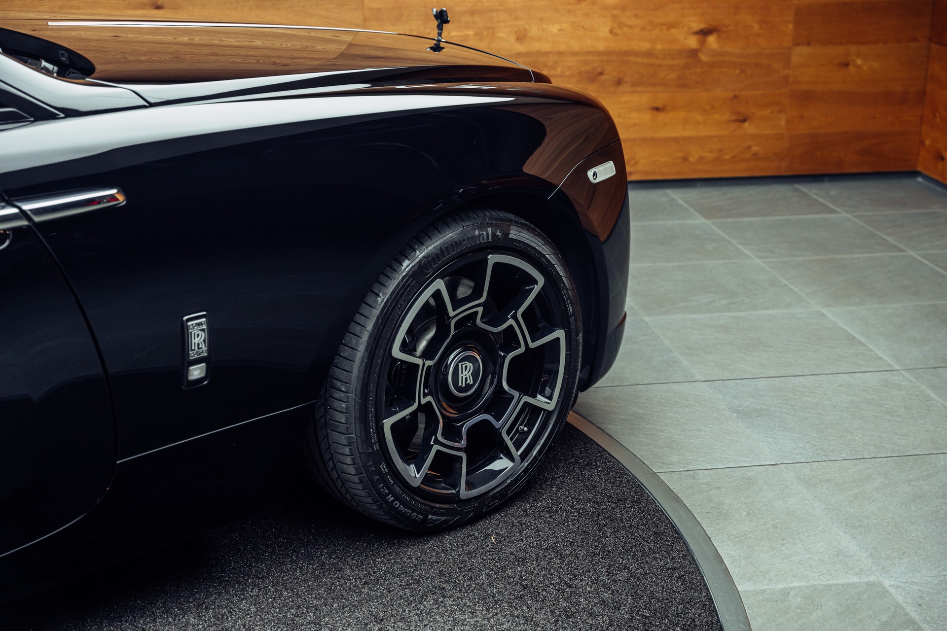 ROLLS-ROYCE Wraith Black Badge 6.6 V12 Facelift-image-25