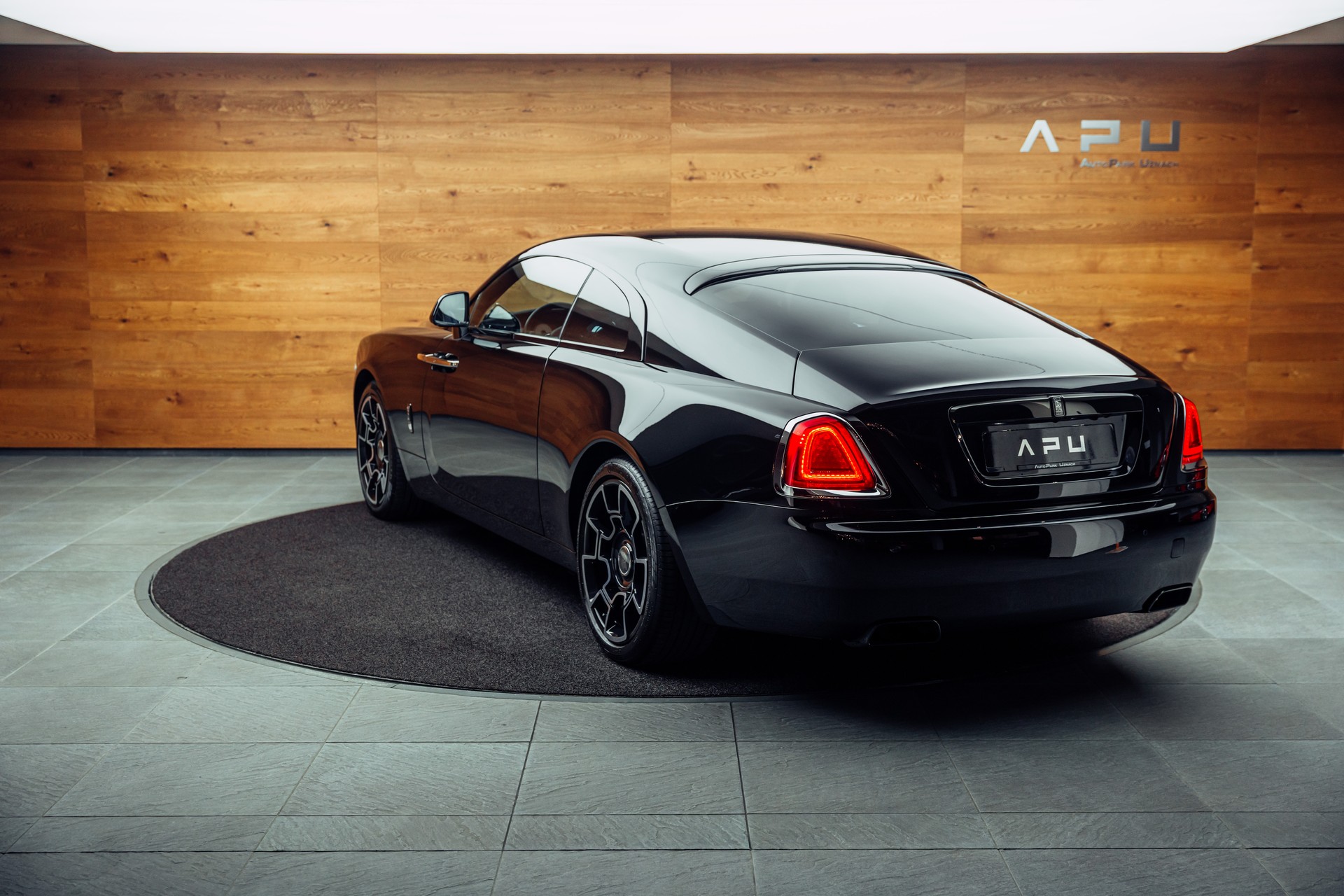 ROLLS-ROYCE Wraith Black Badge 6.6 V12 Facelift-showroom-element-2