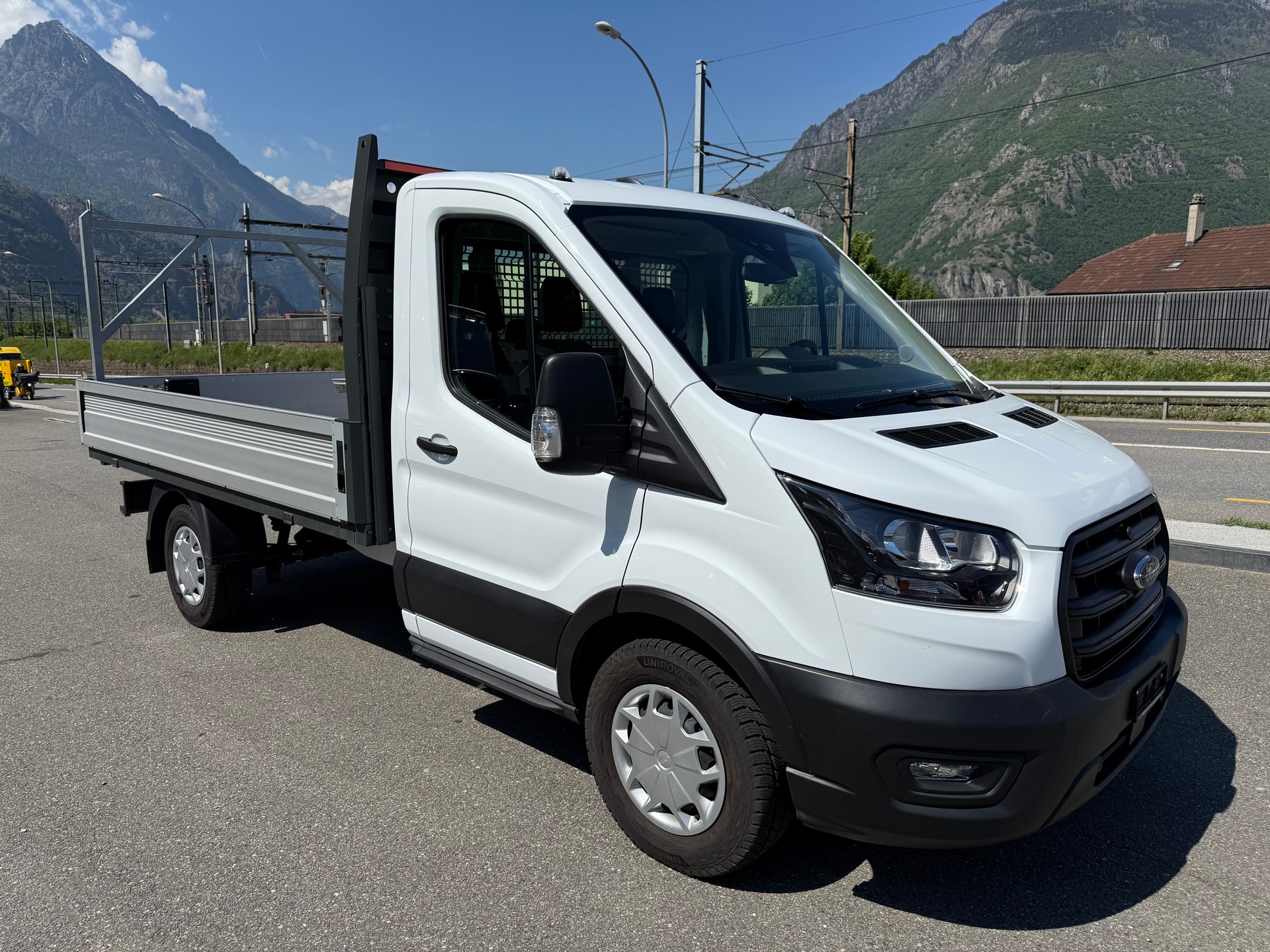 FORD Transit 350 L2 Trend 2.0 TDCi 170 FWD-image-3