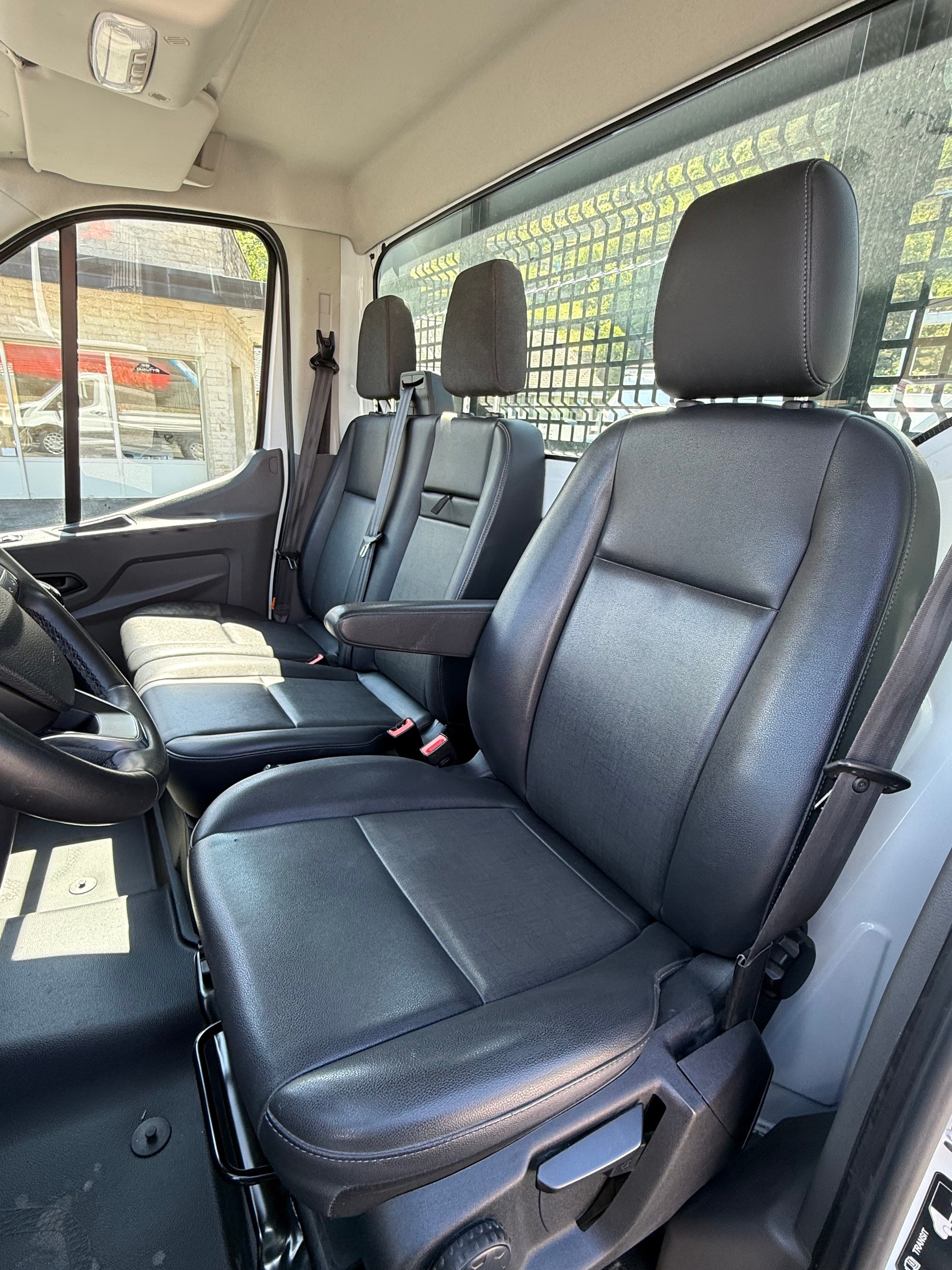 FORD Transit 350 L2 Trend 2.0 TDCi 170 FWD-image-13