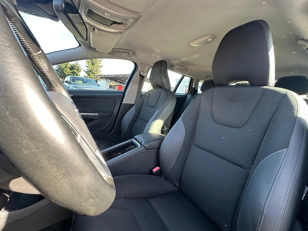 VOLVO V60 D4 Summum Geartronic-image-6