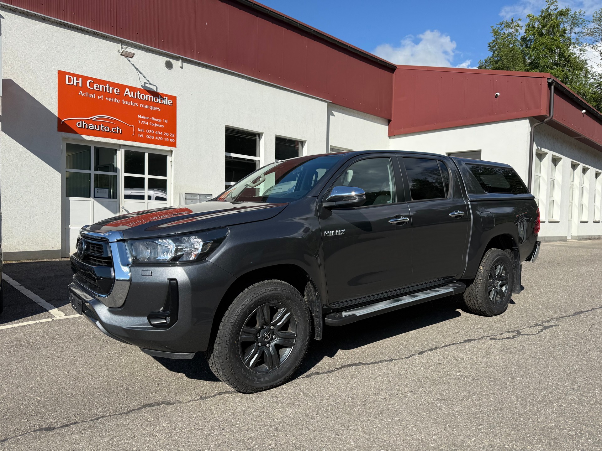 TOYOTA Hilux 2.8D-4D Style Double Cab 4x4 A