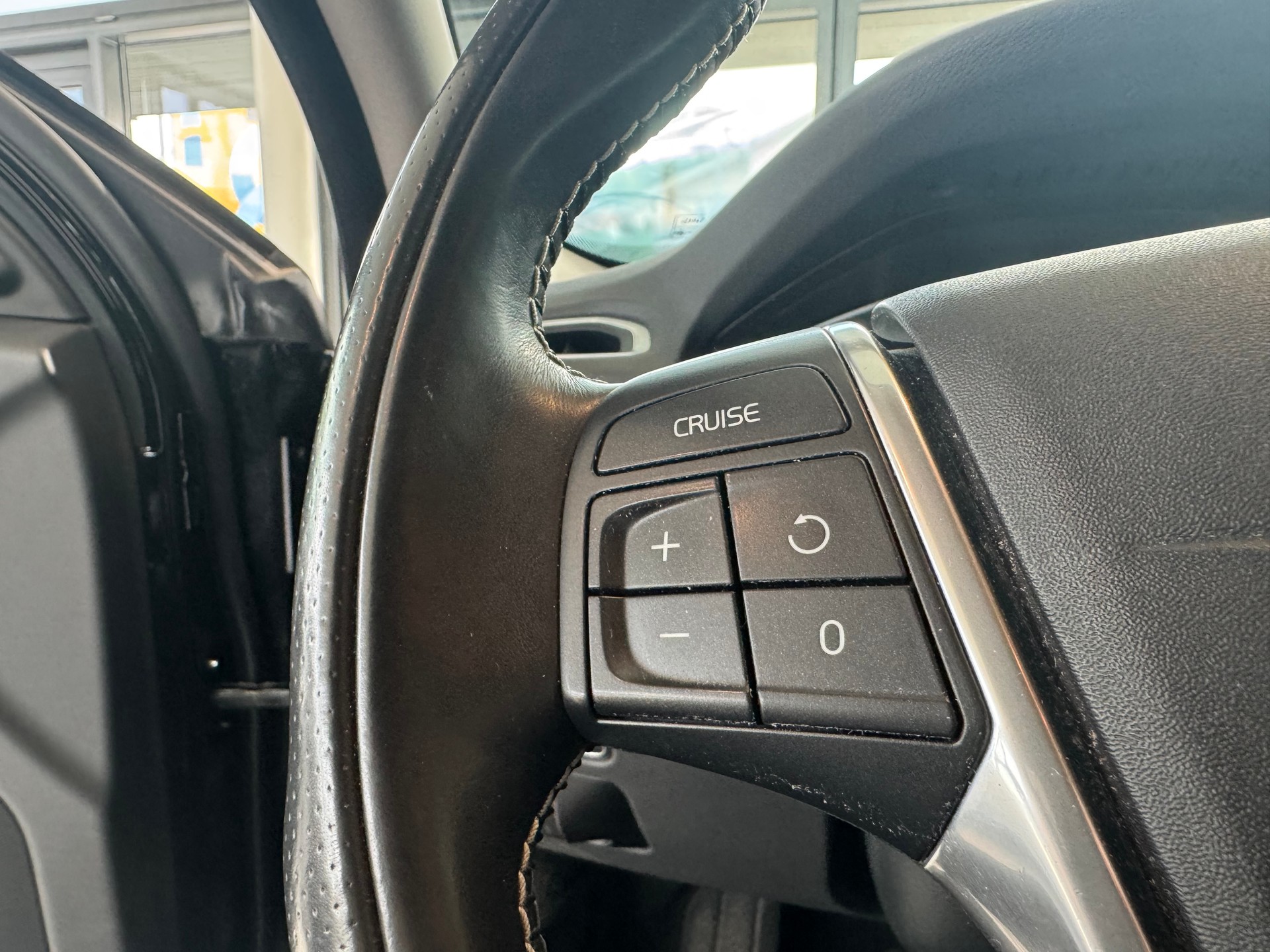 VOLVO V70 D2 Momentum ClassicEd-image-14