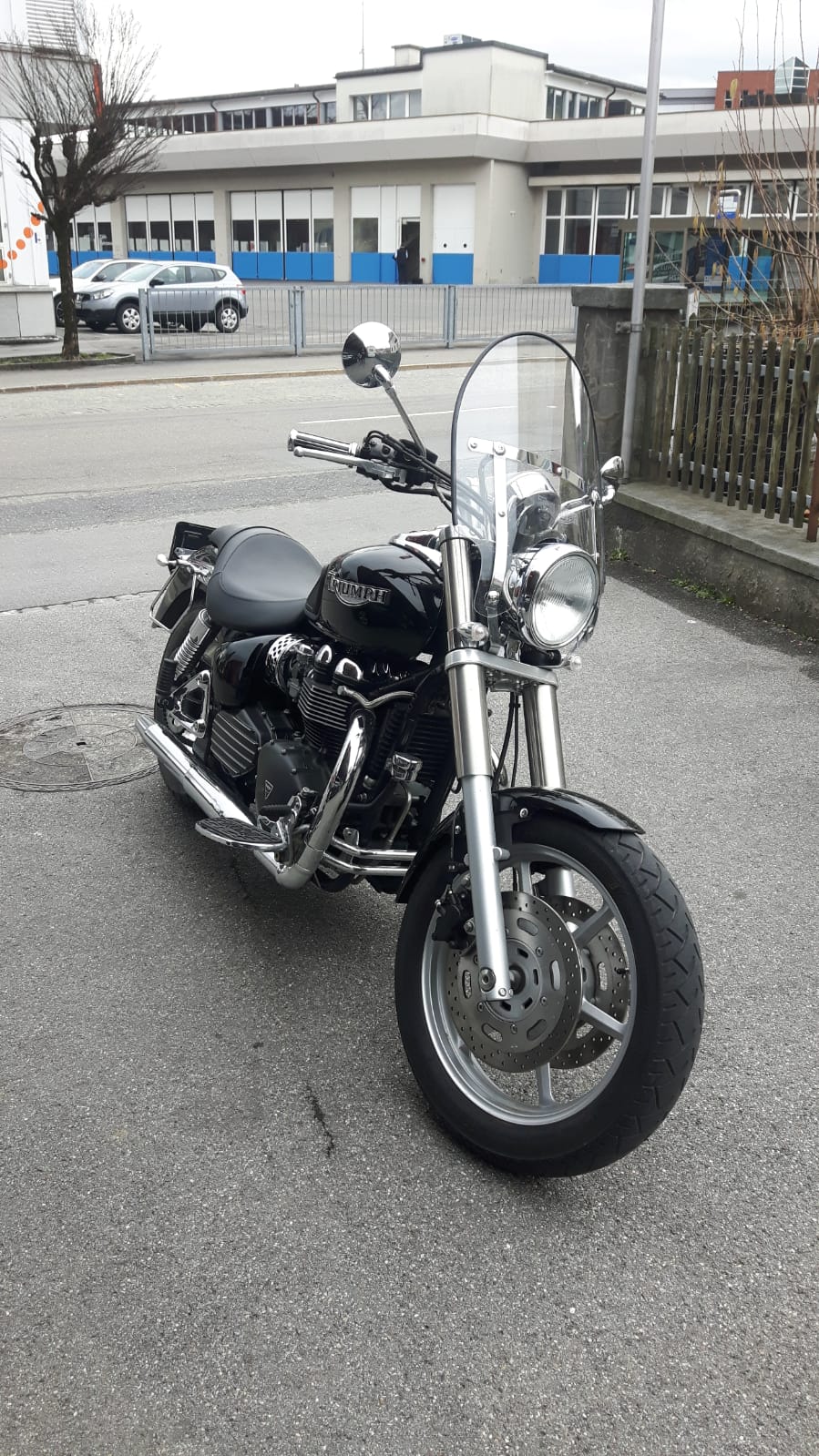 TRIUMPH Speedmaster 900