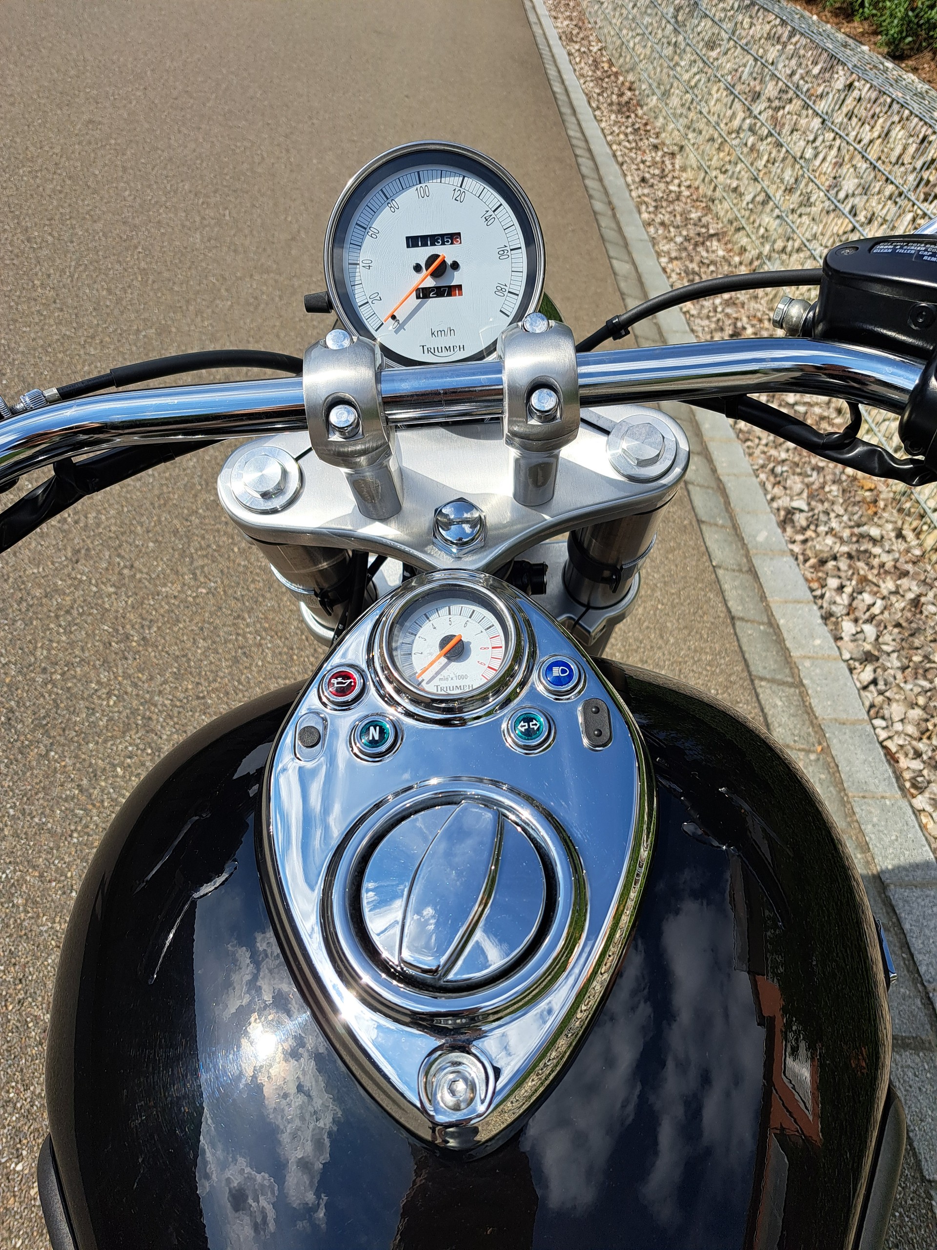 TRIUMPH Speedmaster 900-image-6