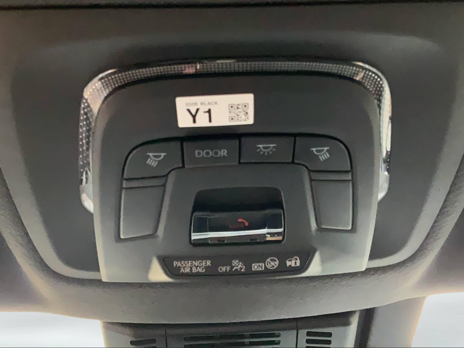 TOYOTA C-HR 2.0 HEV Style Premiere 4x4-image-12