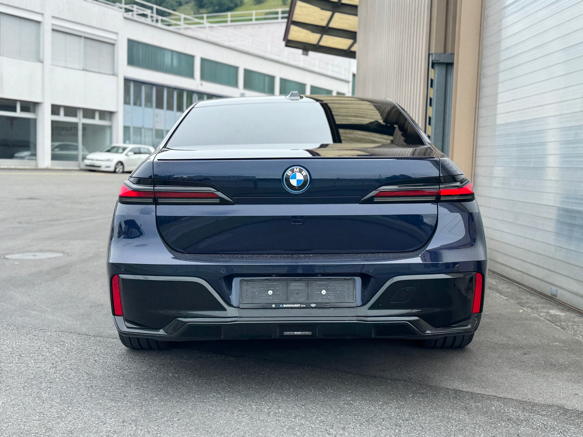 BMW i7 xDrive 60 M Sport-image-4