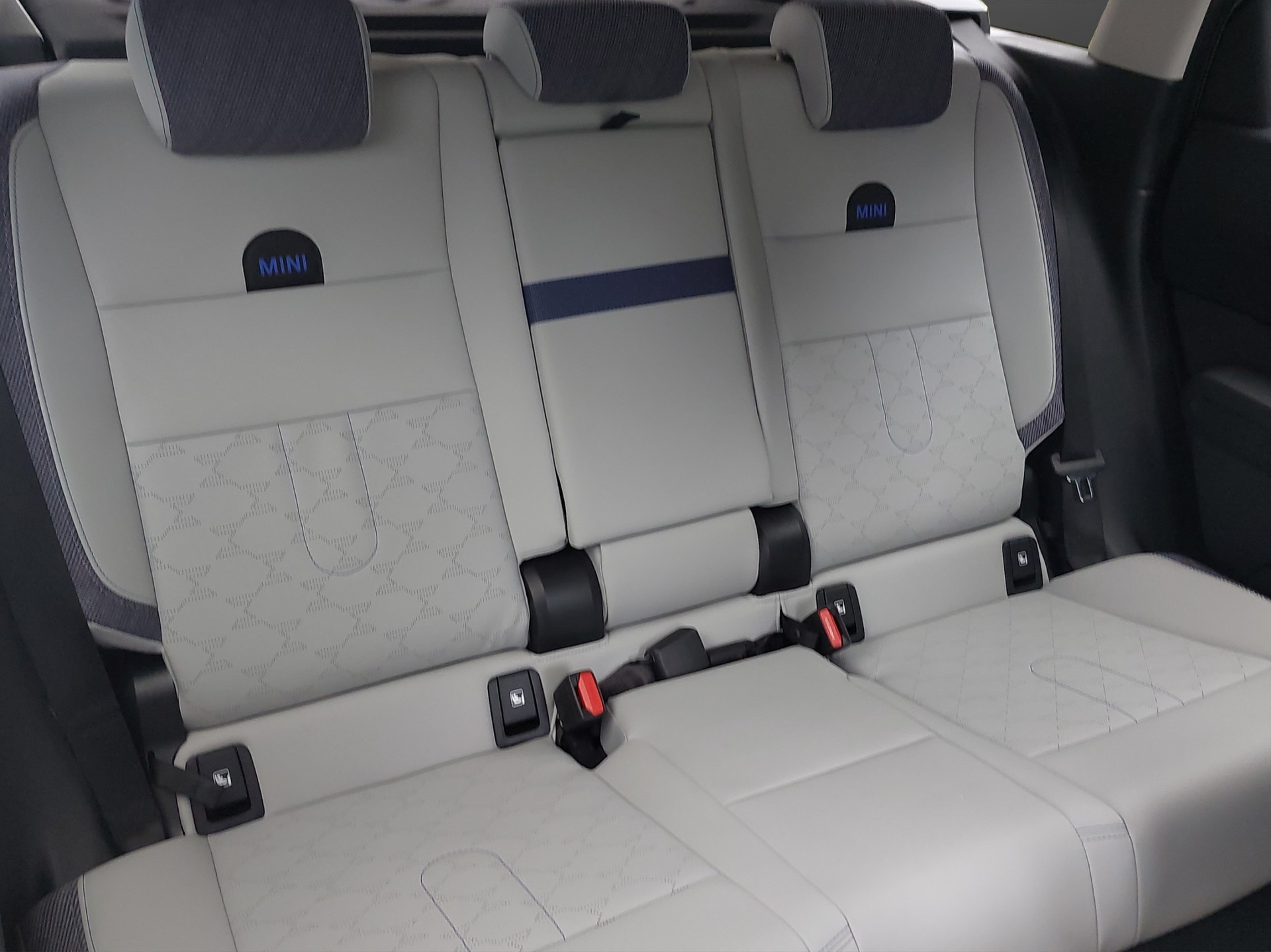 MINI Countryman U25 E-image-14