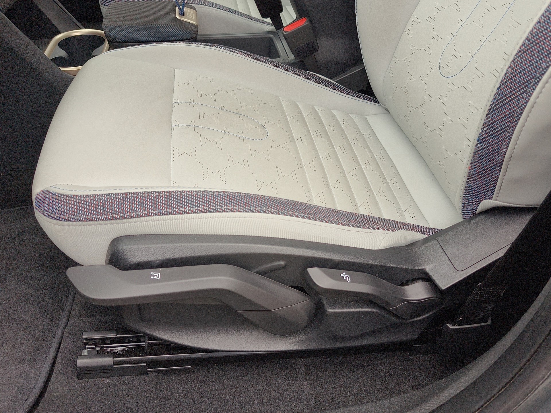 MINI Countryman U25 E-image-9