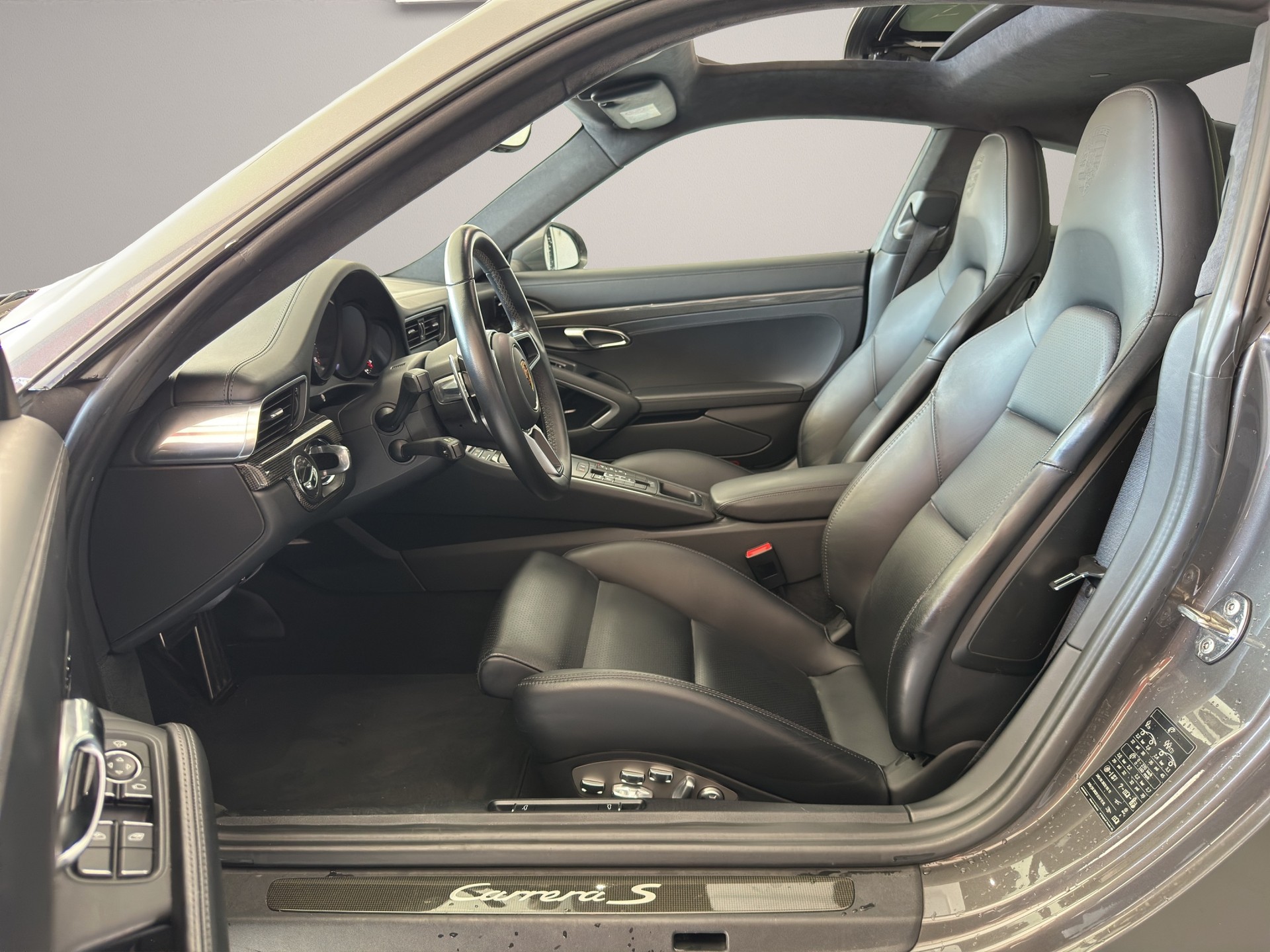 PORSCHE 911 Carrera S PDK-image-8