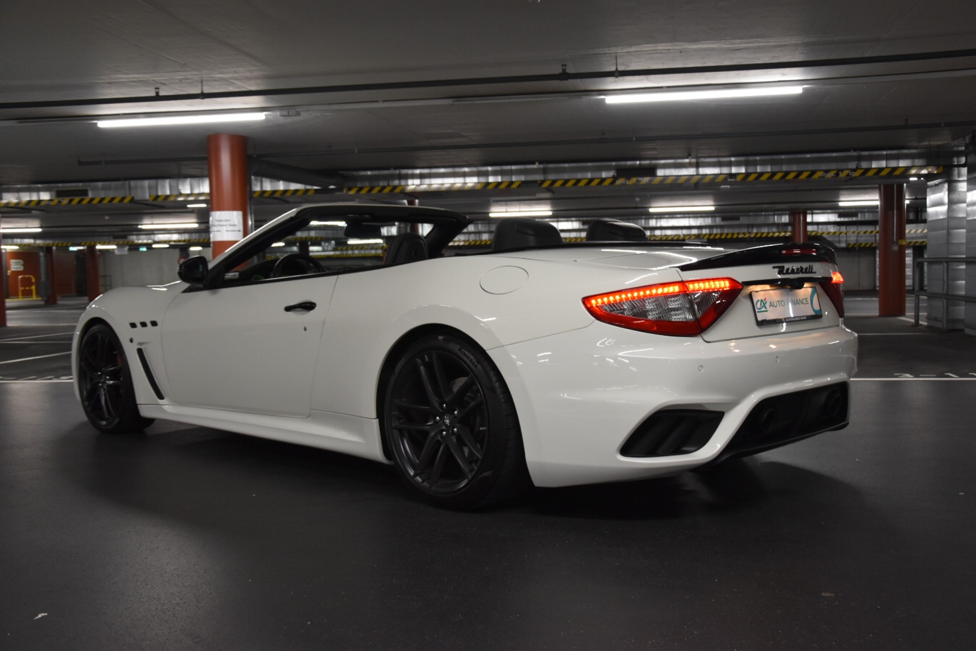 MASERATI GranCabrio MC Automatica FACELIFT-image-4