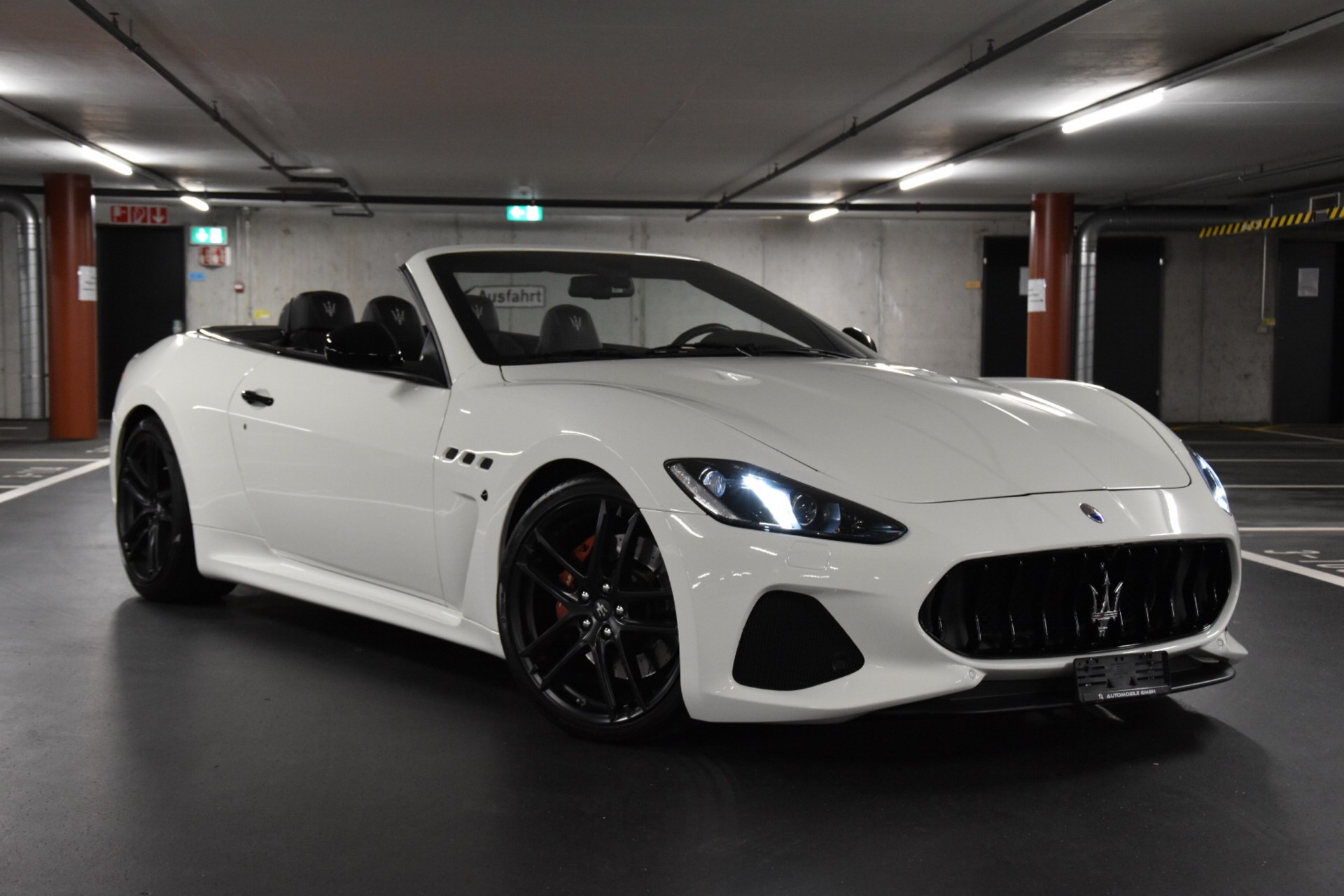 MASERATI GranCabrio MC Automatica FACELIFT-image-10
