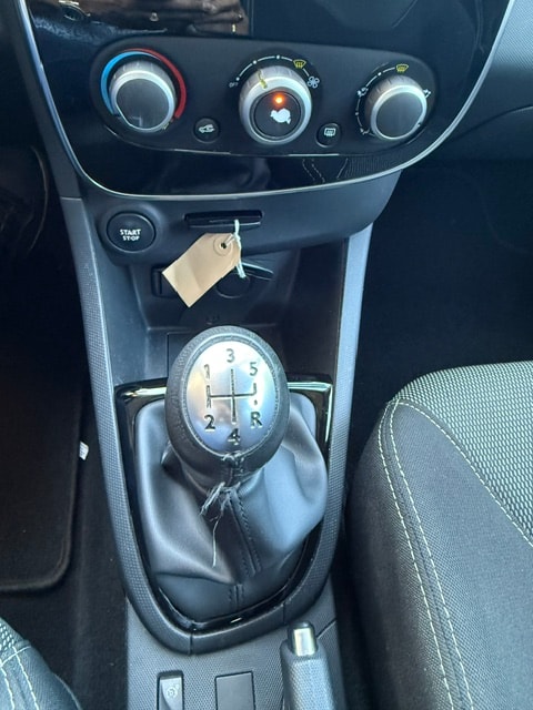 RENAULT Clio 1.2 16V Expression-image-9