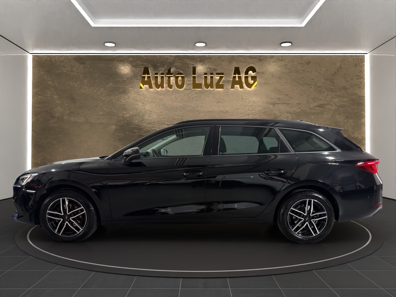 SEAT Leon ST 2.0 TDI EVO DSG Style-image-5