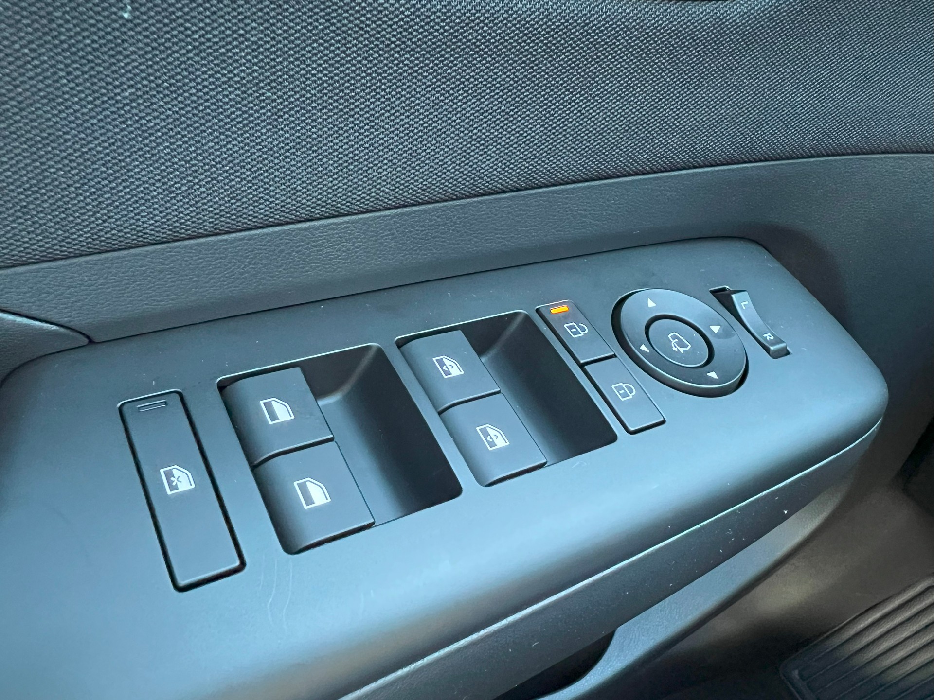 HYUNDAI Kona 1.6 GDi HEV Origo DCT-image-13
