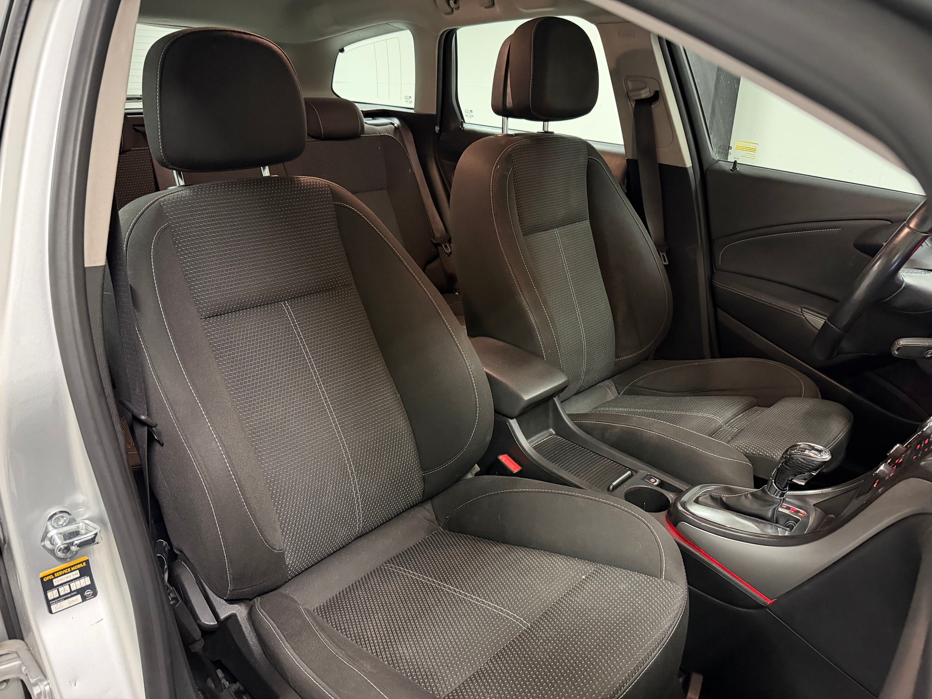 OPEL Astra 1.4i 16V Turbo Anniversary Edition Automatic-image-15