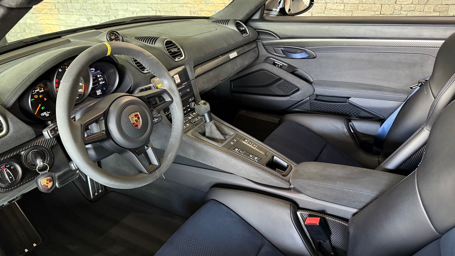 PORSCHE 718 Cayman GT4 RS PDK Weissach-image-10