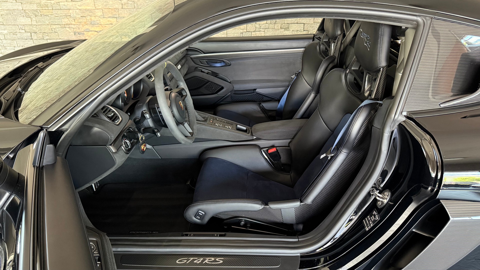 PORSCHE 718 Cayman GT4 RS PDK Weissach-image-8