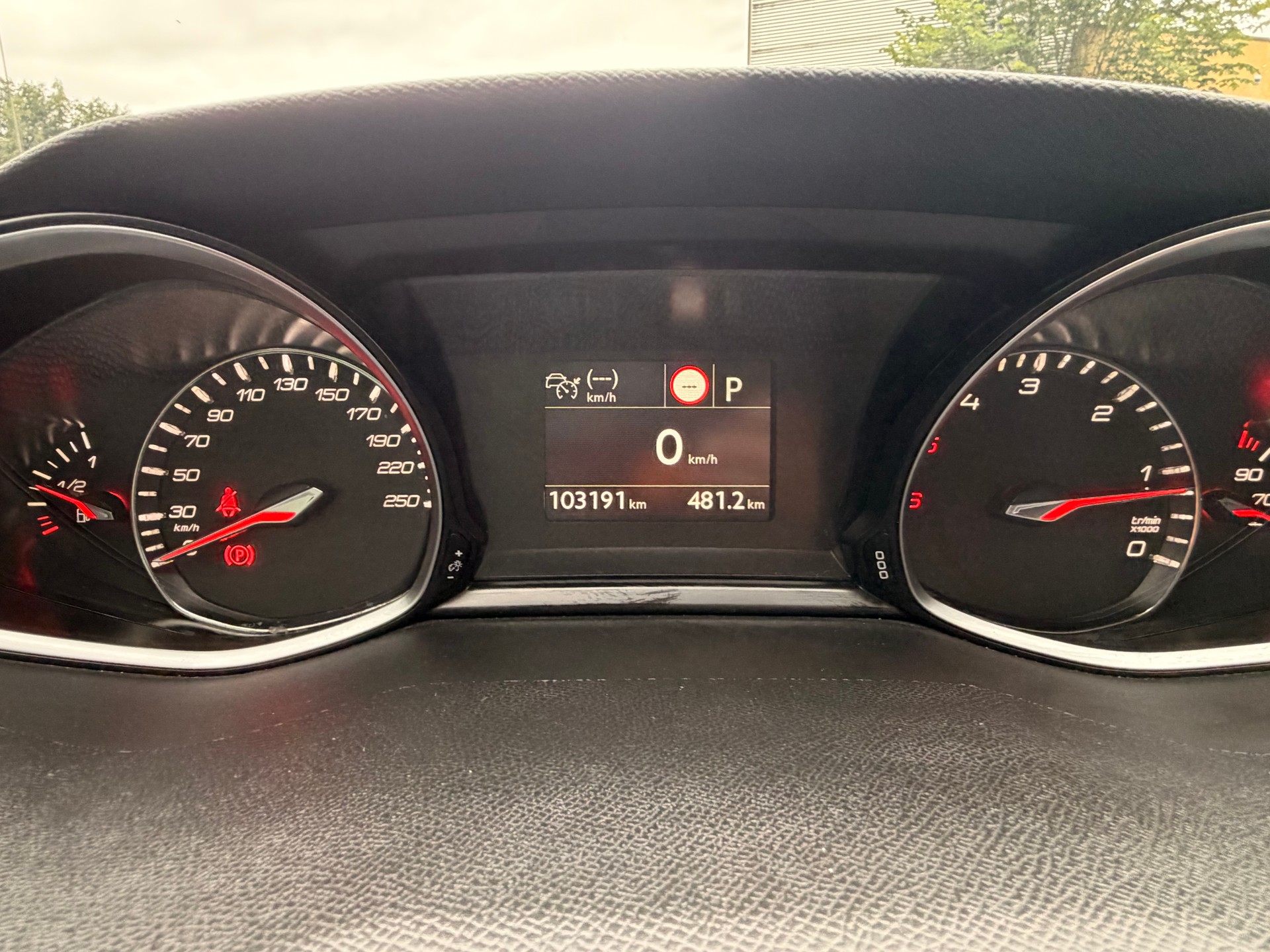 PEUGEOT 308 SW 1.5 BlueHDI Active Pack EAT8-image-29