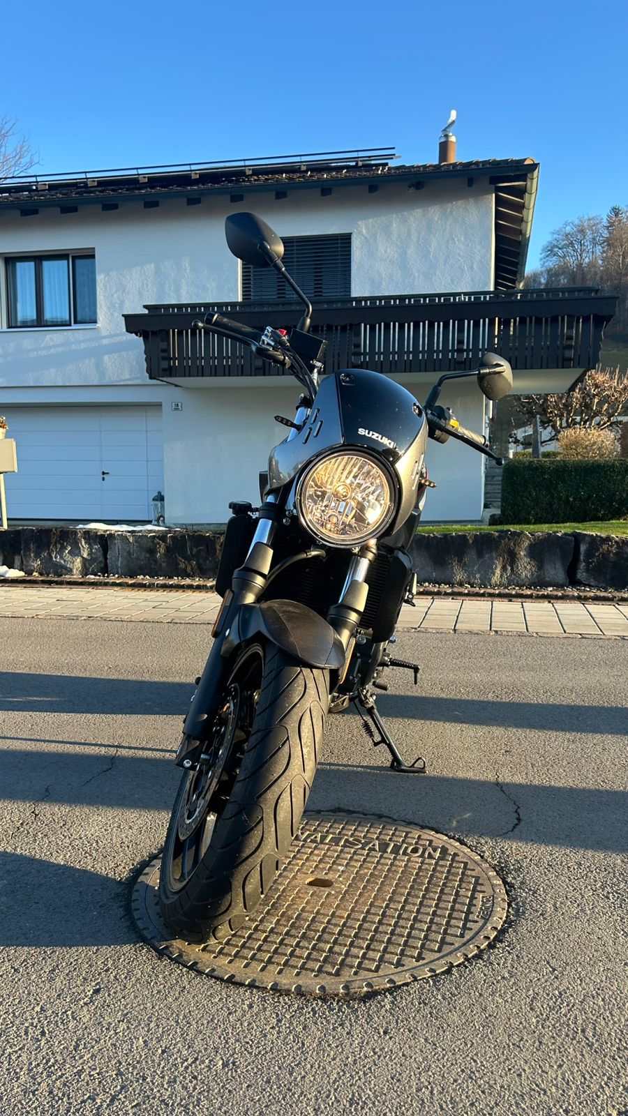 SUZUKI SV 650 XA ABS L8-image-1