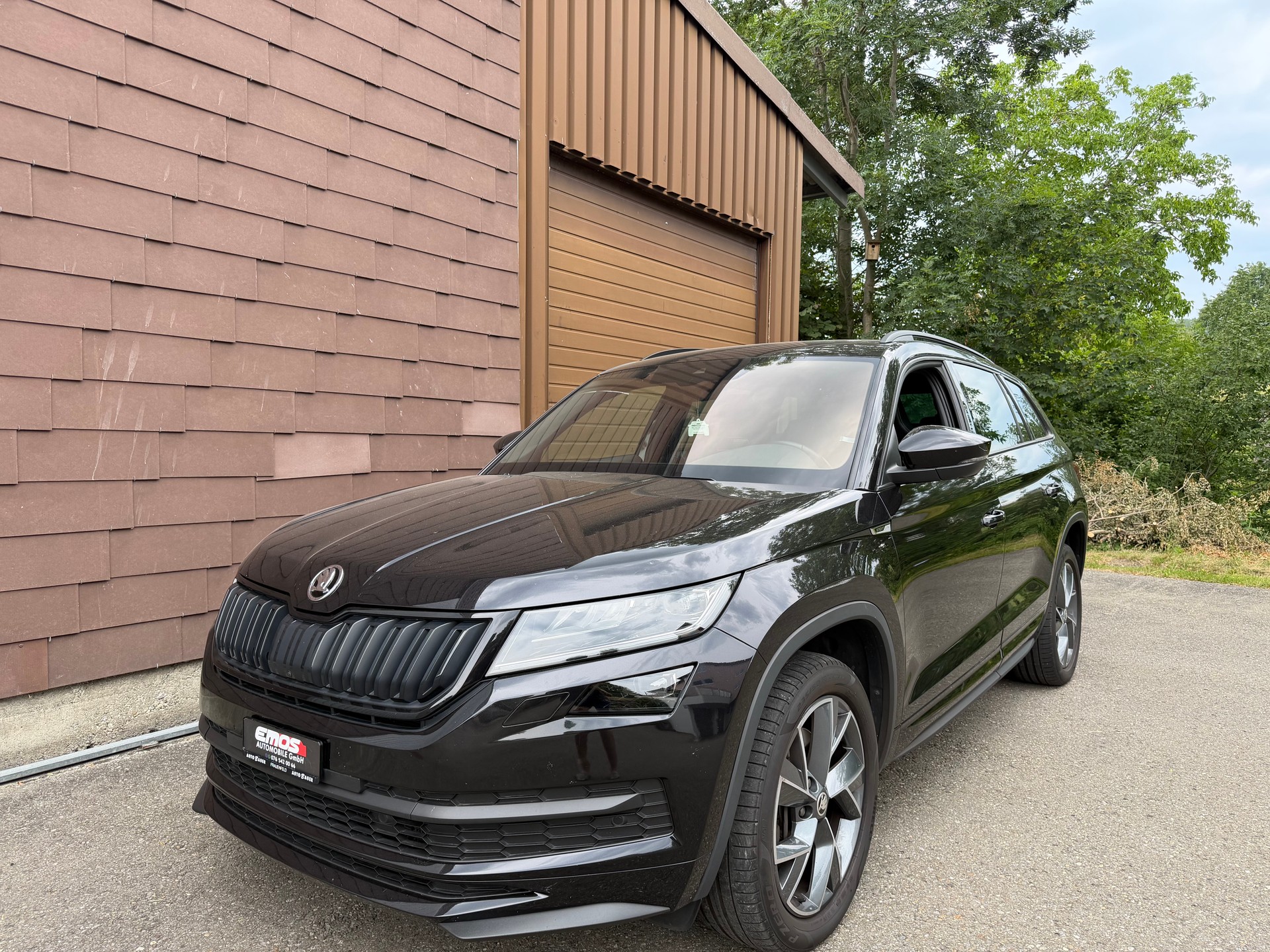 SKODA Kodiaq 2.0 TDI CR Sport Line 4x4 DSG * 7 Plätzer*