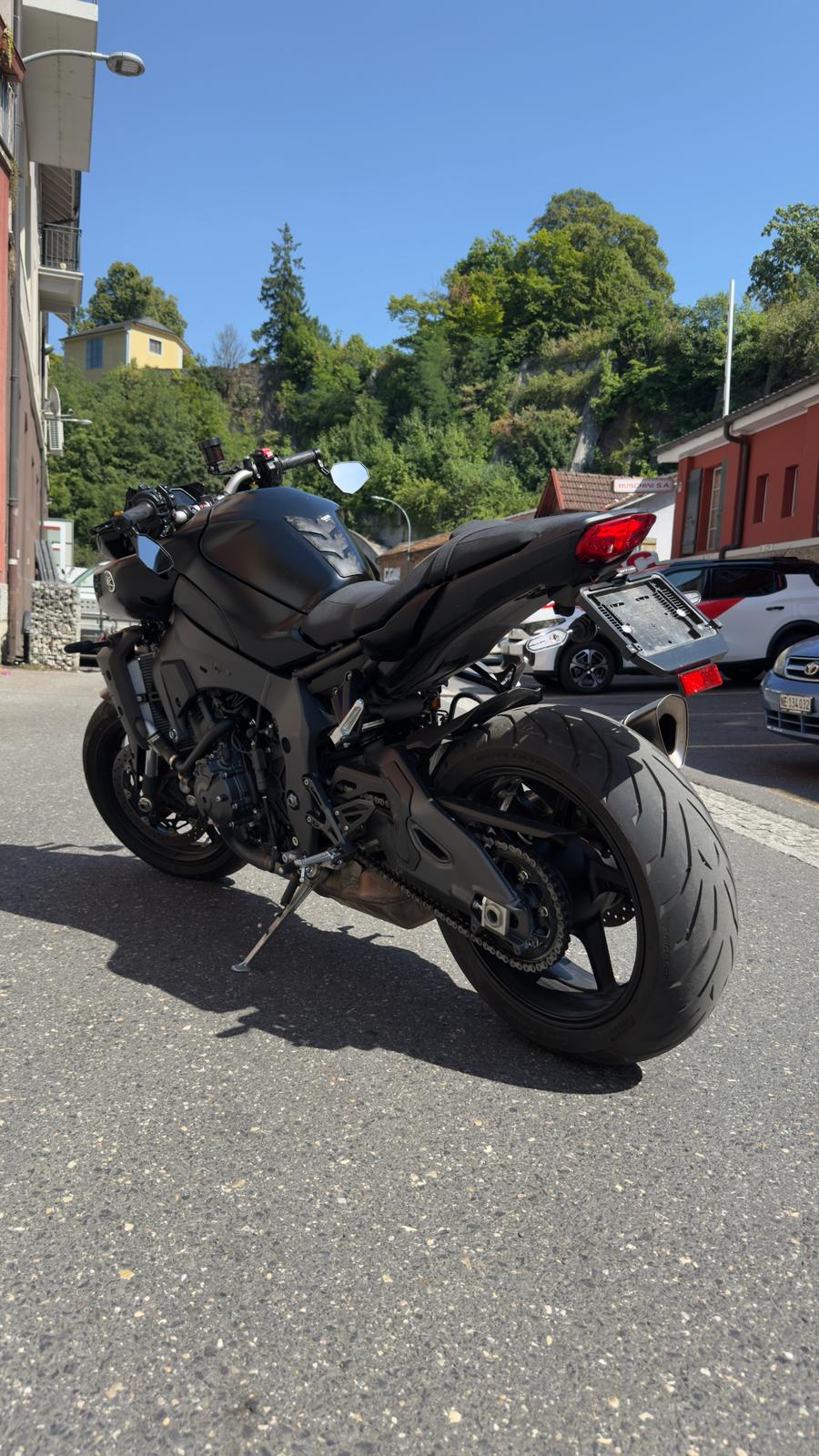 YAMAHA MT-10 ABS-image-2