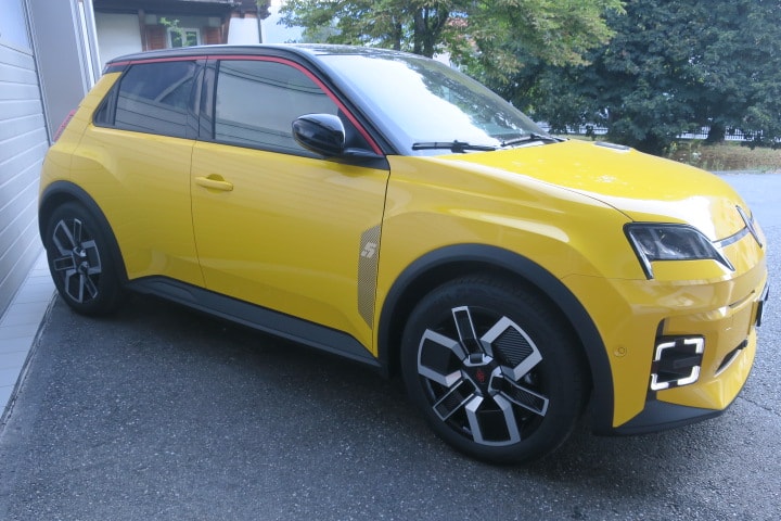 RENAULT R5 E-Tech Comfort Range 52 kWh Techno-image-2