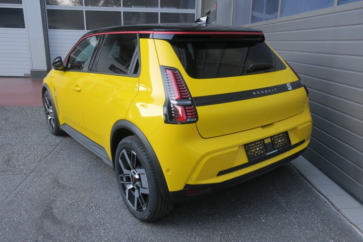 RENAULT R5 E-Tech Comfort Range 52 kWh Techno-image-4