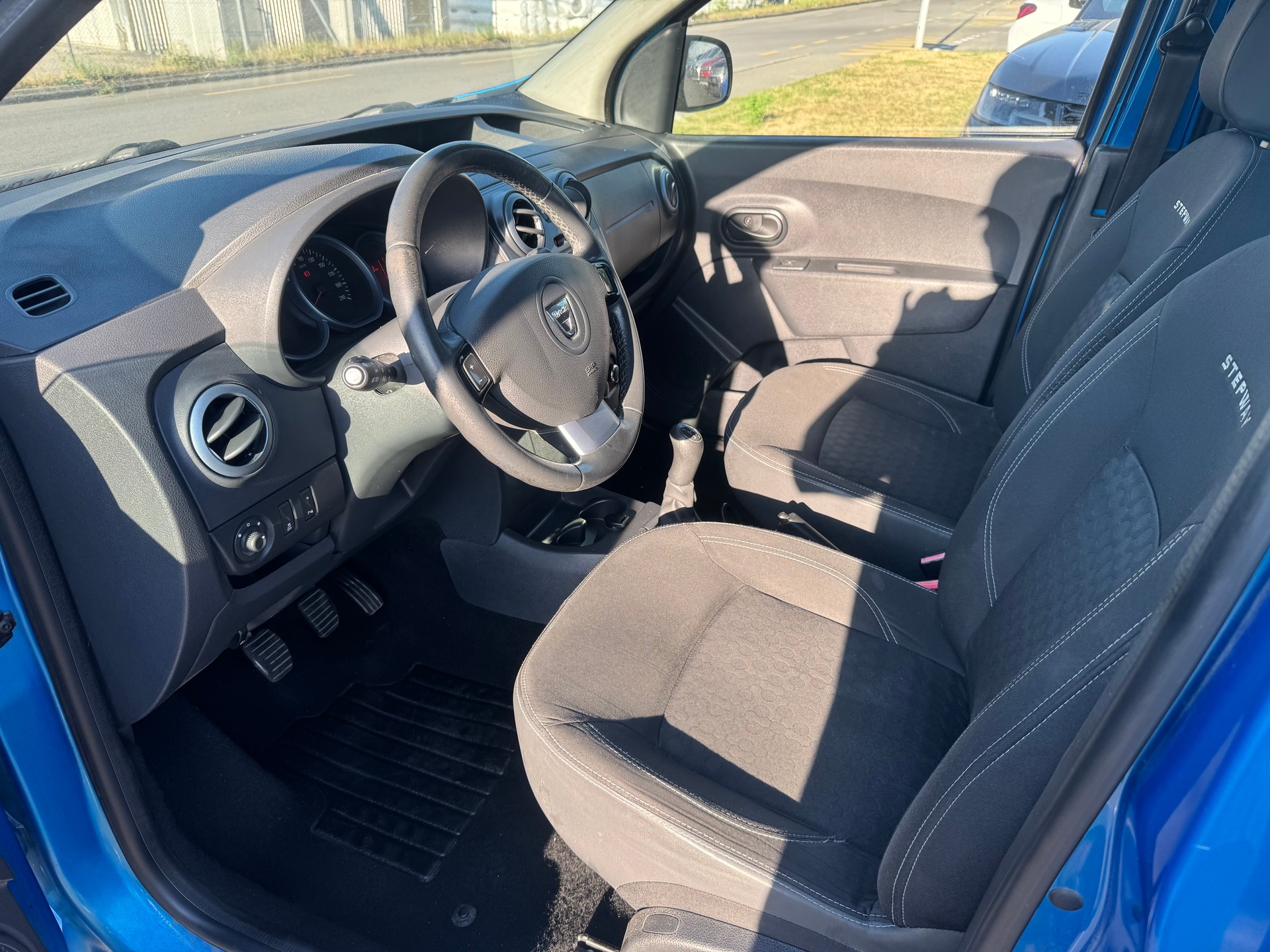 DACIA Dokker 1.2 T Stepway-image-14