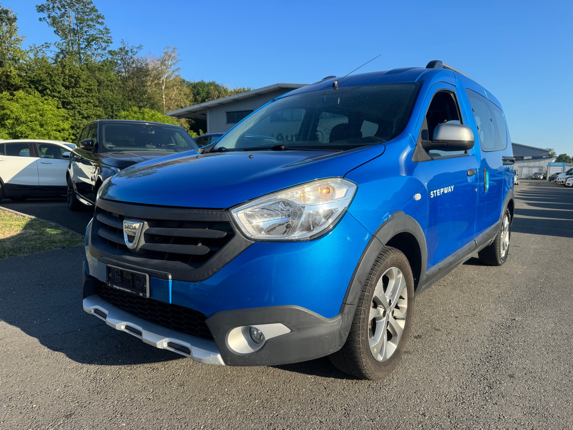 DACIA Dokker 1.2 T Stepway-showroom-element-1
