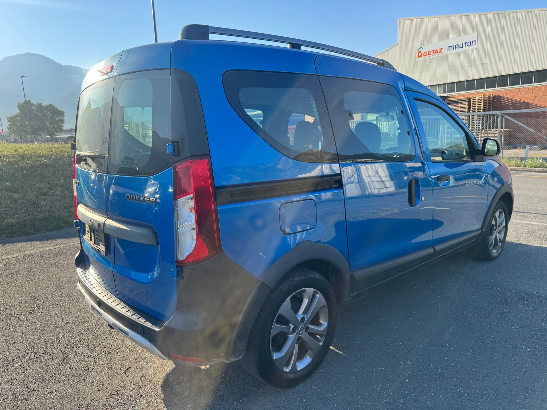 DACIA Dokker 1.2 T Stepway-image-5