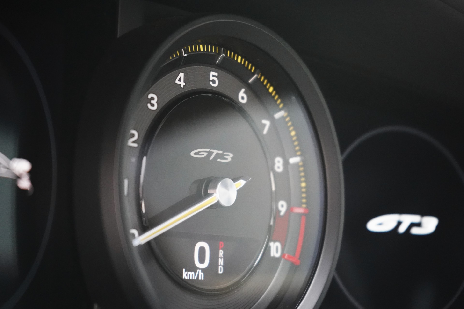 PORSCHE 911 GT3 PDK-showroom-element-3