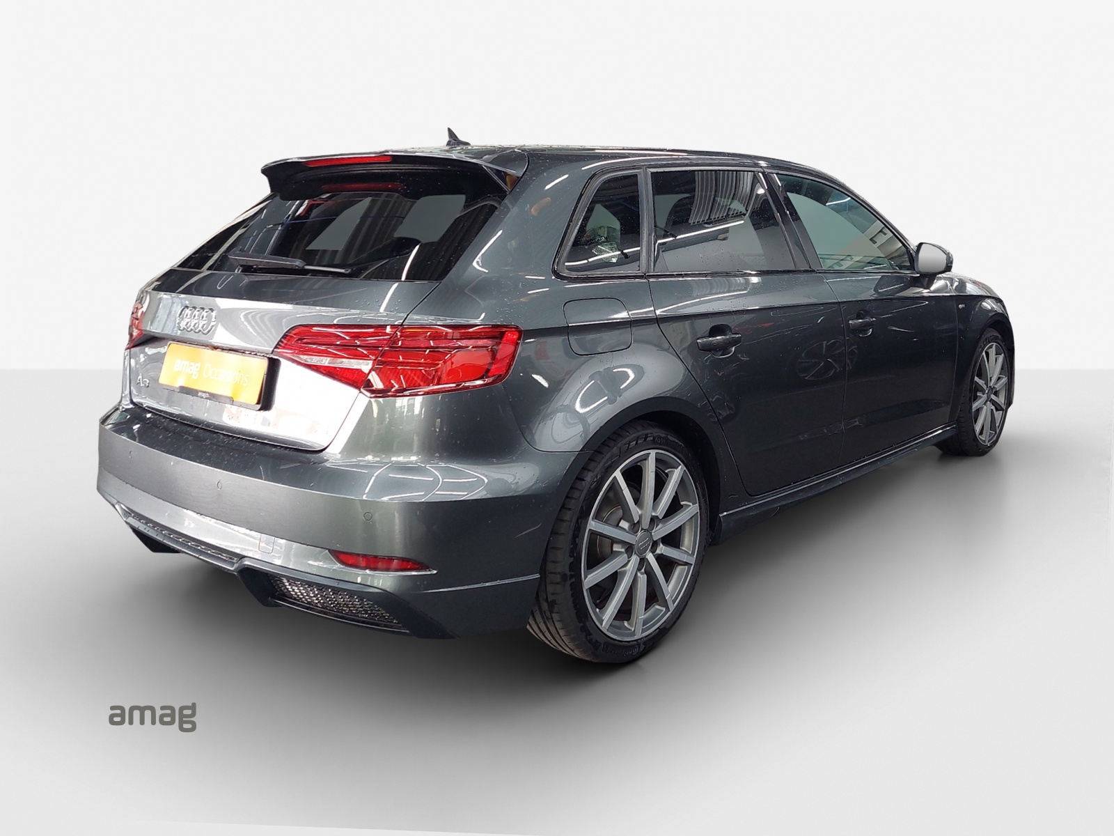 AUDI A3 Sportback 1.5 TFSI S-tronic Sport-image-4