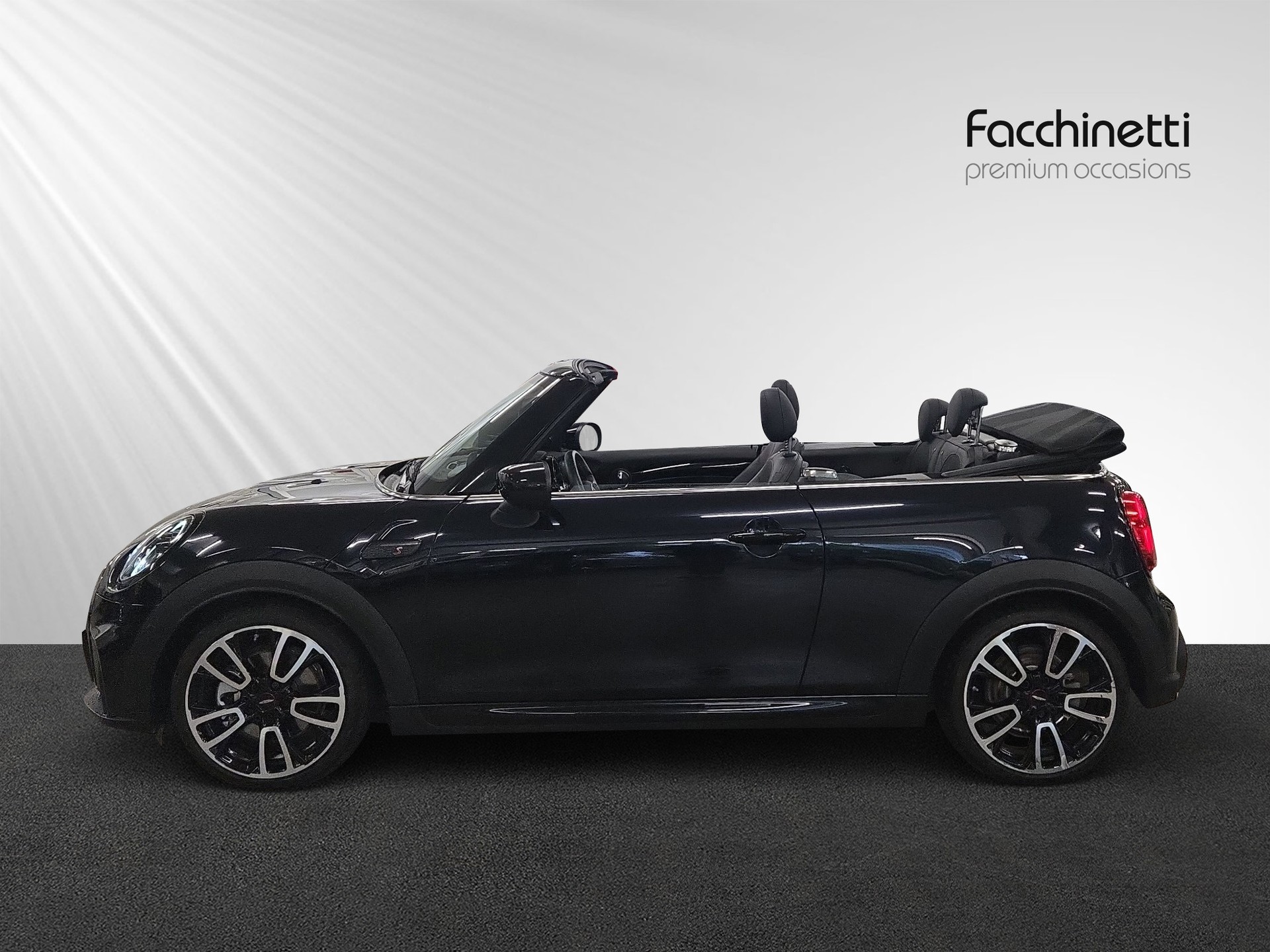 MINI Cooper S Cabriolet DKG-showroom-element-1