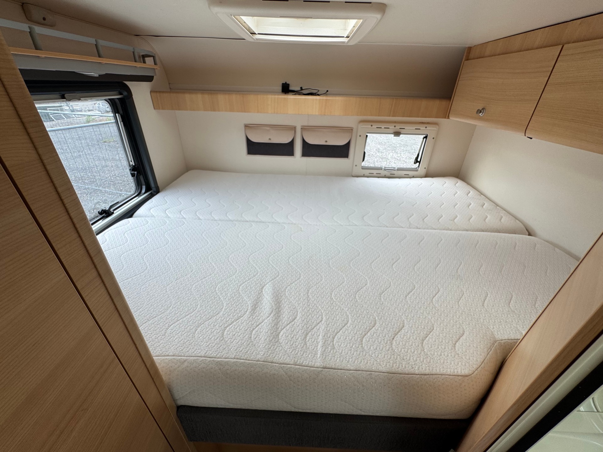 KNAUS Tabbert Renault Master 2.5 TDI - Nutzlast 750 kg Total 3500 kg - TV - Klima --image-12