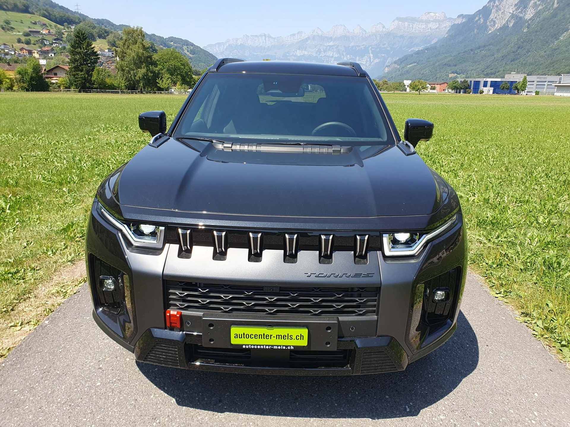 KGM-SsangYong Torres 1.5 T-Gdi Black Edition 4WD-image-2