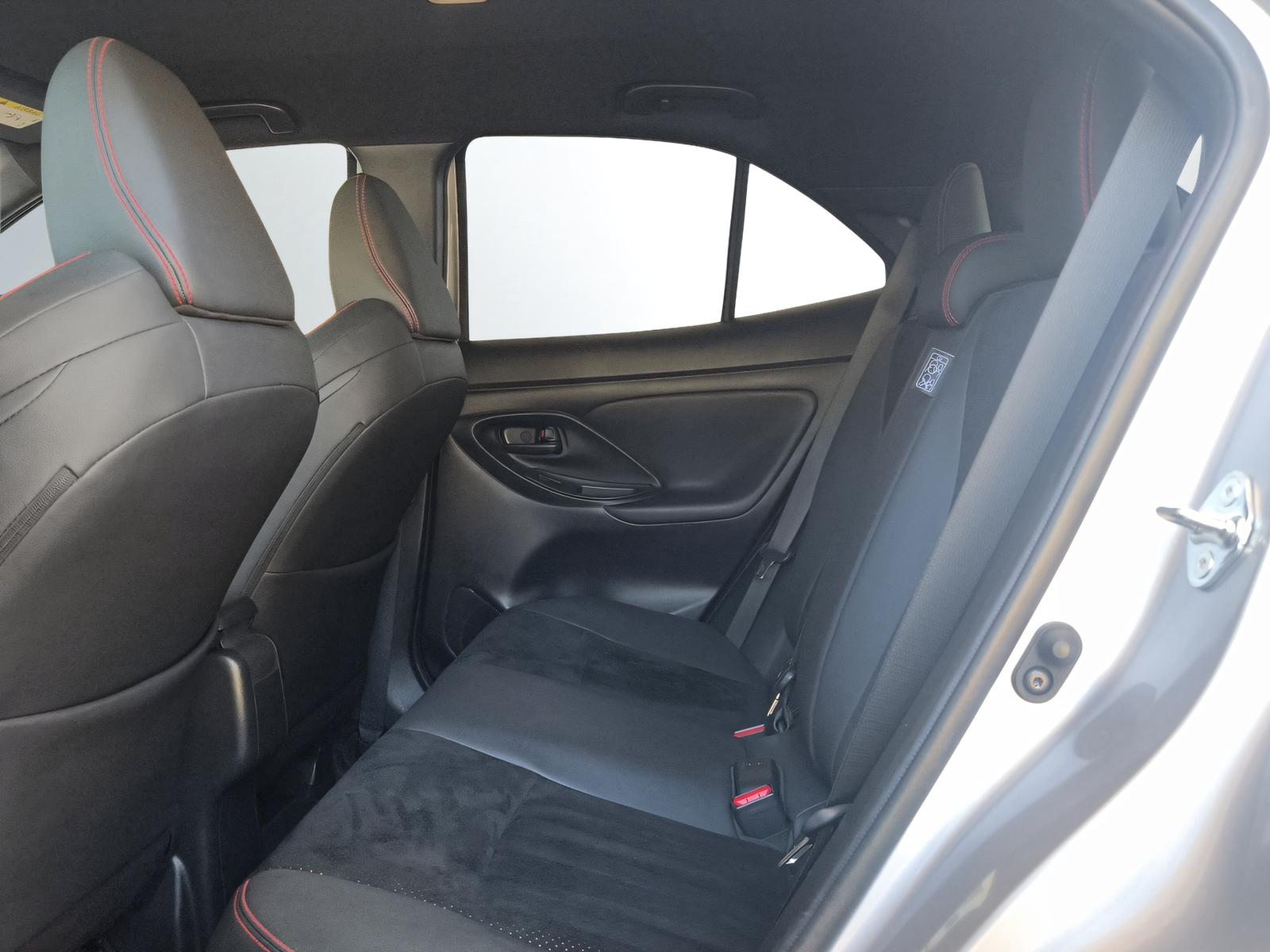 TOYOTA Yaris Cross 1.5 VVT-i HSD GR Sport-image-11