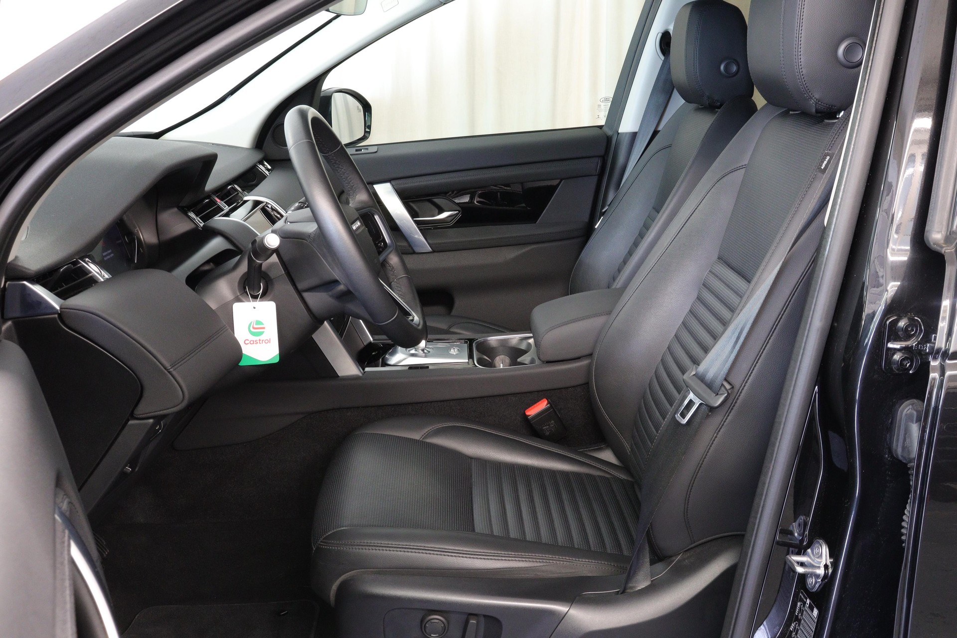 LAND ROVER Discovery Sport 2.0 SD4 200 SE-showroom-element-1