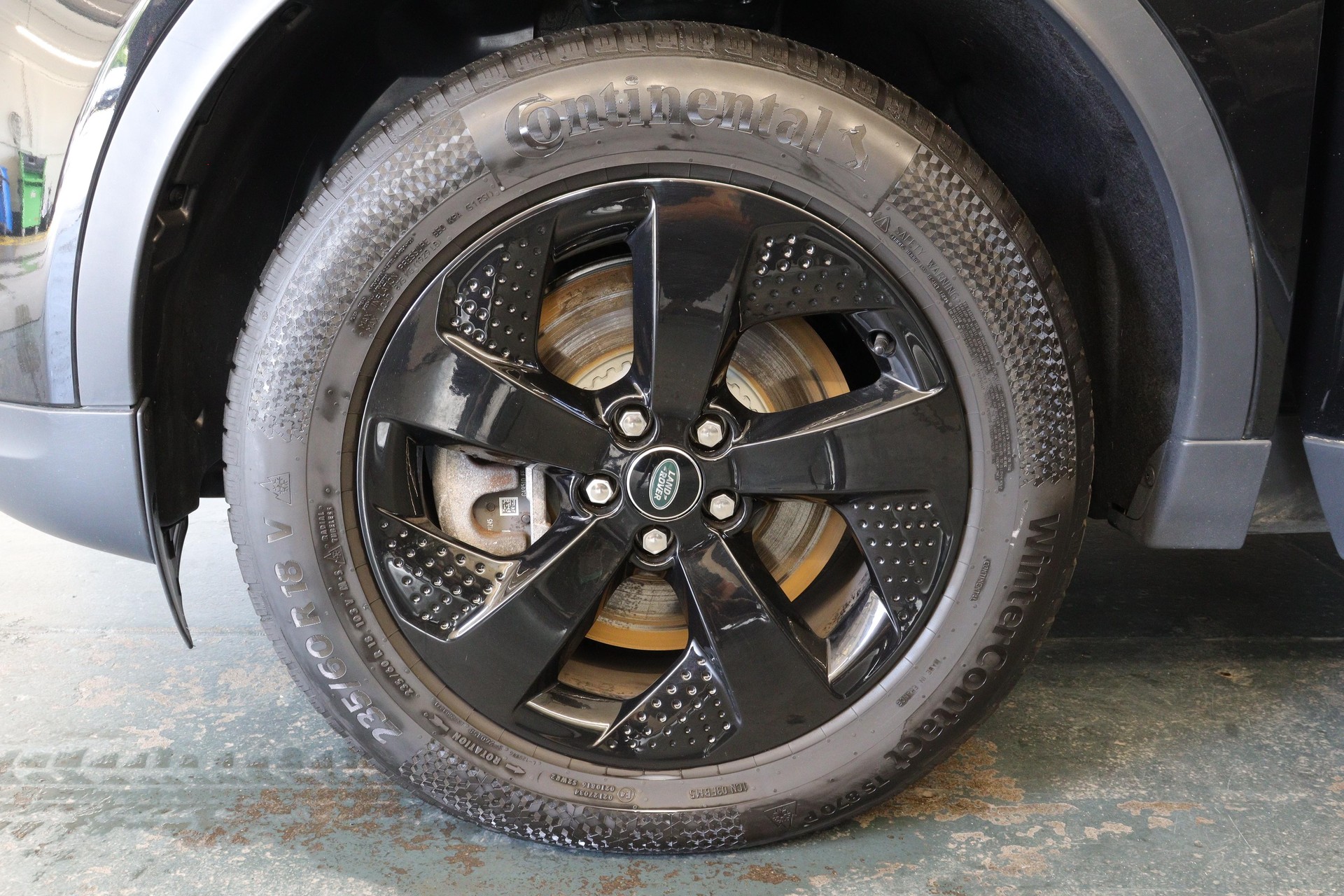 LAND ROVER Discovery Sport 2.0 SD4 200 SE-image-8