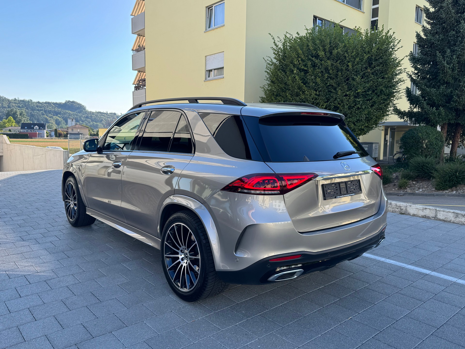 MERCEDES-BENZ GLE 450 4Matic AMG Line 9G-Tronic-showroom-element-2